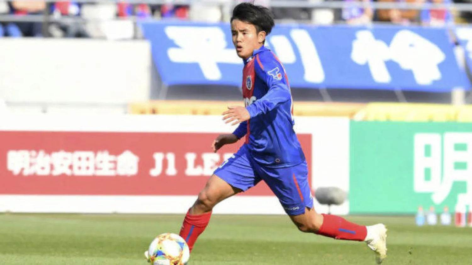 المهاجم الياباني تاكيفوسا كوبو (صورة أرشيفية)