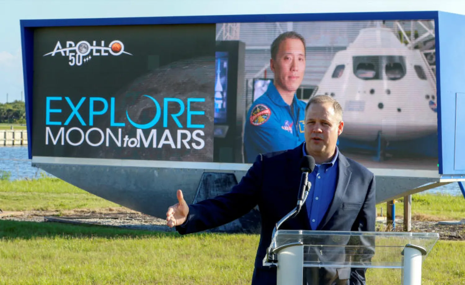 جيم بريدنشتاين مدير ناسا (رويترز)