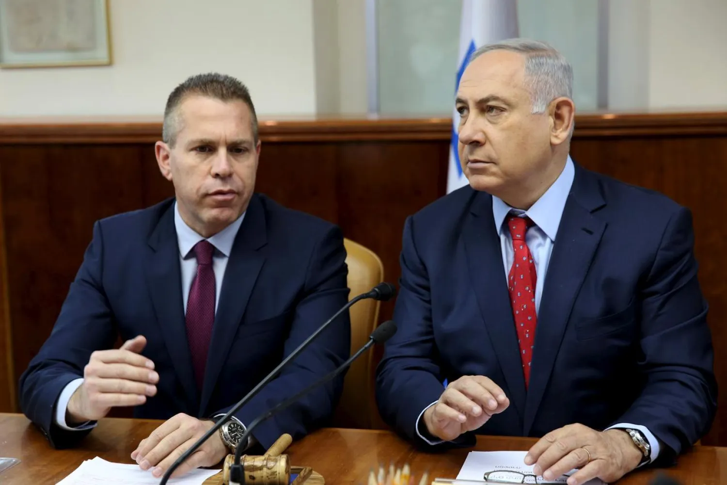 Israeli Prime Minister Benjamin Netanyahu and Israeli Public security Minister Gilad Erdan (Pool/File photo: Reuters)

