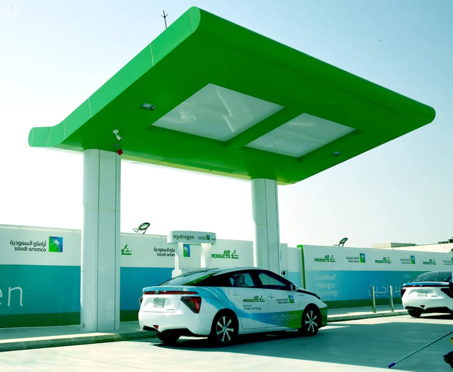 Saudi Aramco and Air Products inaugurated the first hydrogen fueling station in Saudi Arabia. (SPA)