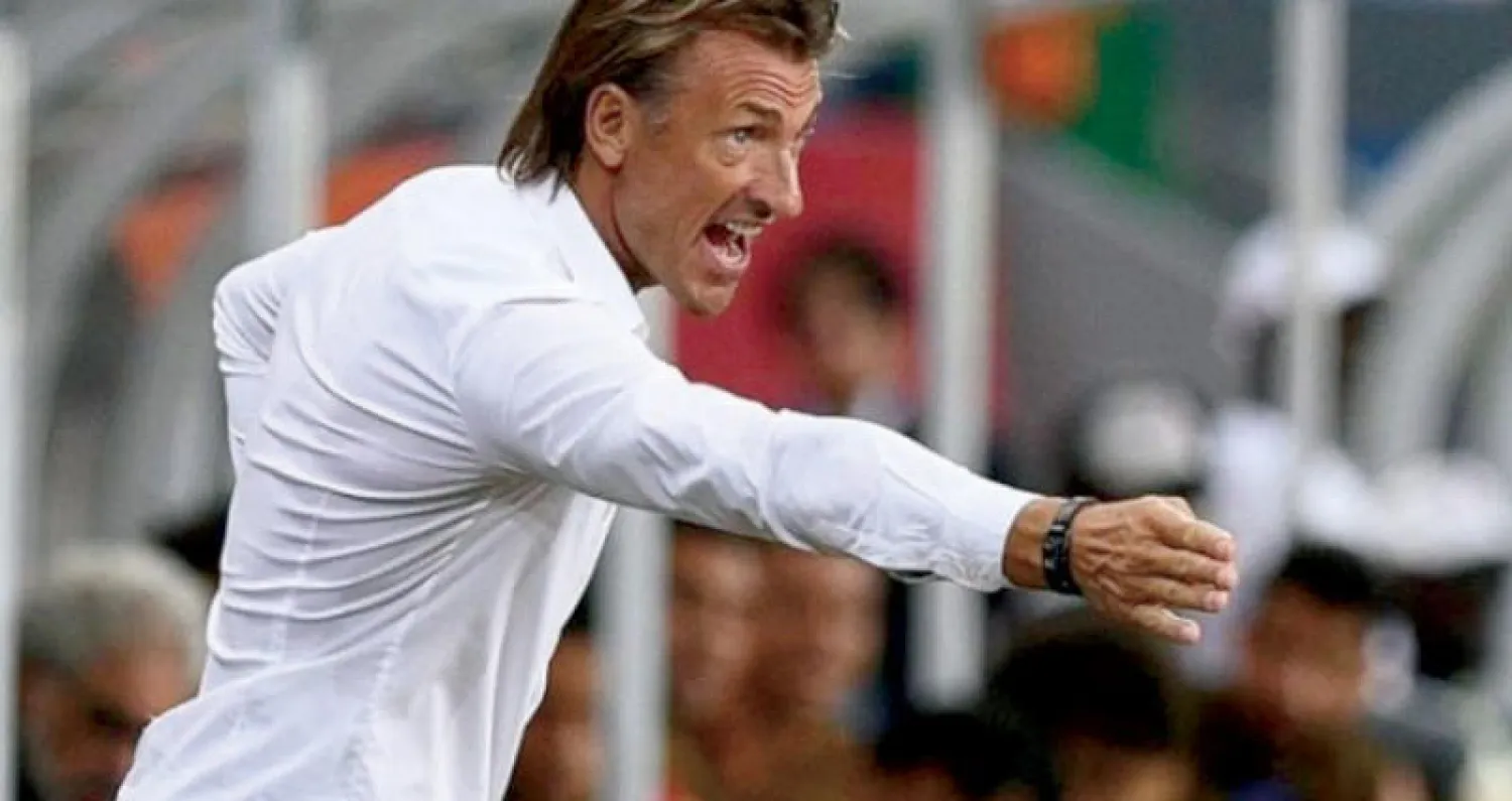 رينار المدير الفني الفرنسي الذي يأمل في حصد اللقب مع 3 منتخبات مختلفة