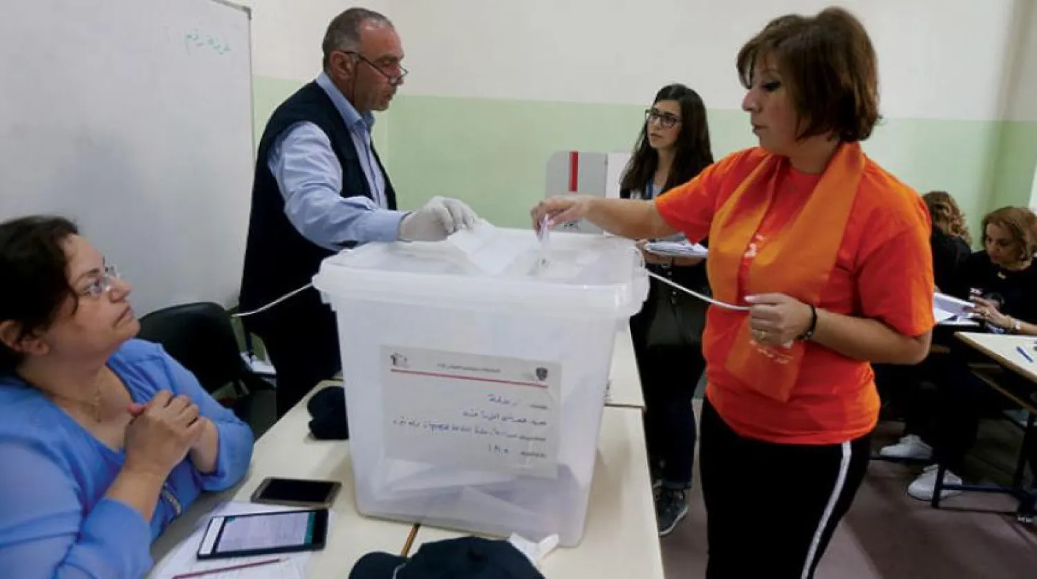 Geçen yıl Lübnan’ın Bekaa bölgesindeki Zahle vilayetinin tanık olduğu seçimlerden bir görüntü (AFP)