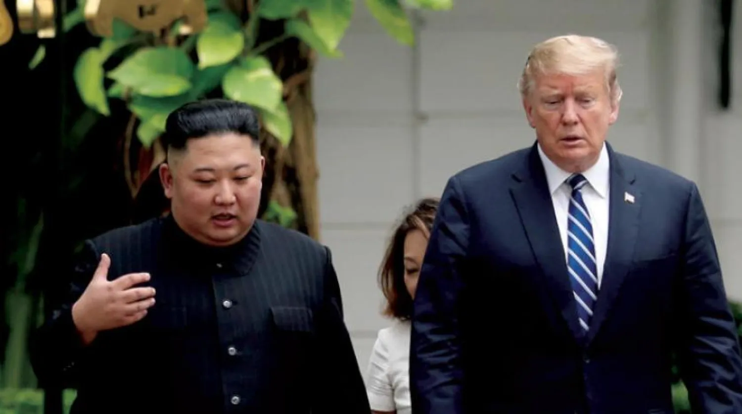 ABD Başkanı Donald Trump ve Kuzey Kore Lideri Kim Jong-un, Hanoi zirvesinde iken (Reuters)