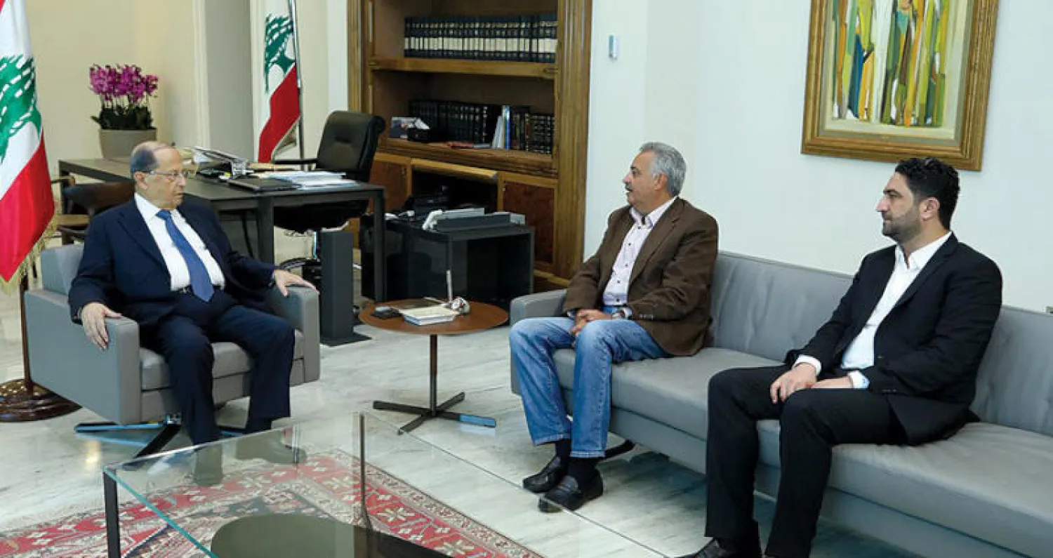 الرئيس عون مستقبلاً أرسلان والغريب