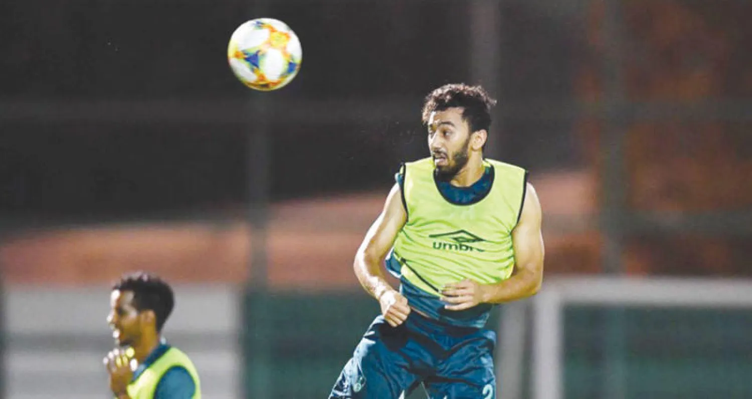 أيمن الخليف في تدريبات الأهلي الأخيرة (الشرق الأوسط)