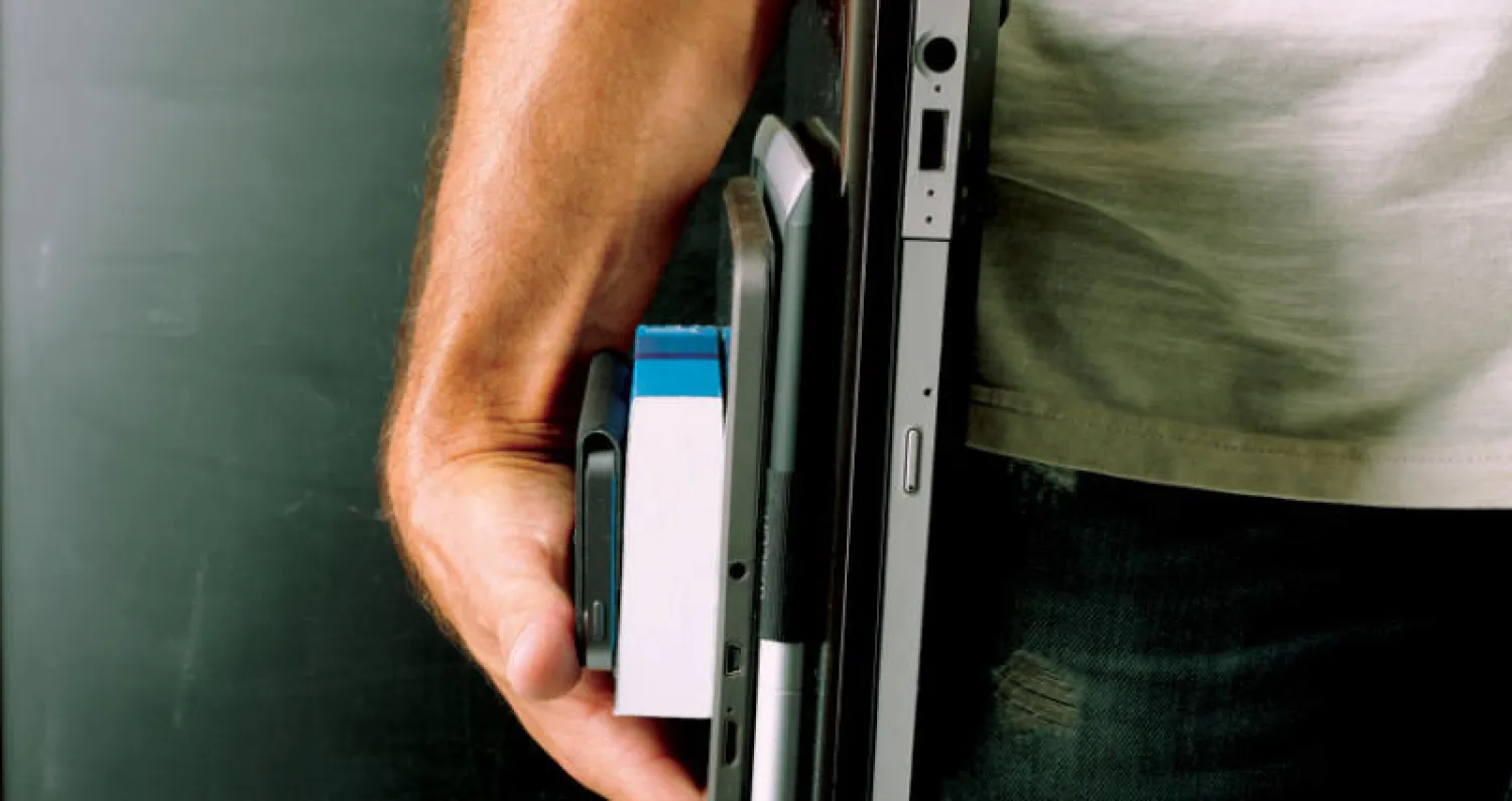 لم تستمر الصحف الإلكترونية طويلاً فمع صعودها خلال العقد الأخير بدأ بعضها في إغلاق أبوابه