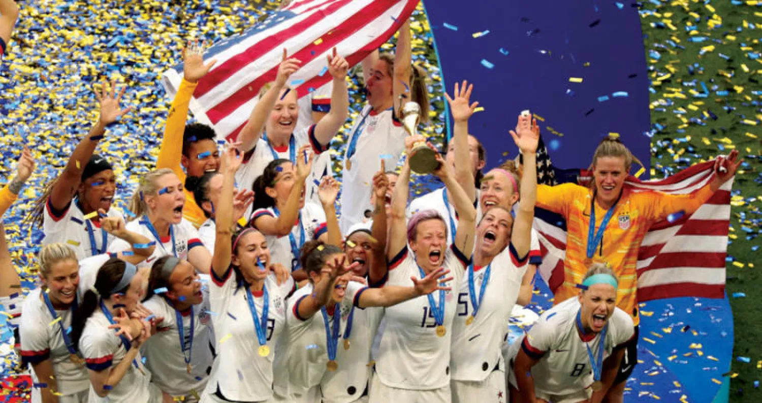 منتخب سيدات أميركا لدى تتويجه باللقب