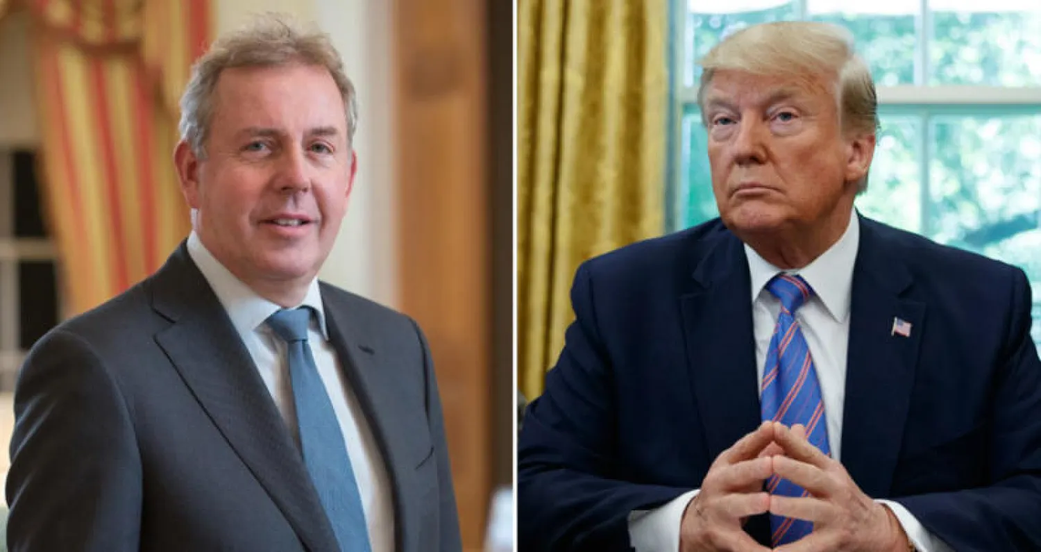 الرئيس الأميركي دونالد ترمب والسّفير البريطاني في الولايات المتحدة كيم داروش (رويترز)