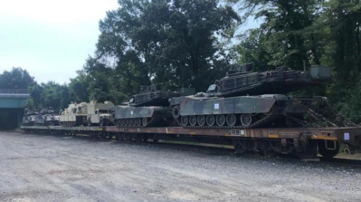 دبابات أبرامز أميركية (أرشيف - رويترز)