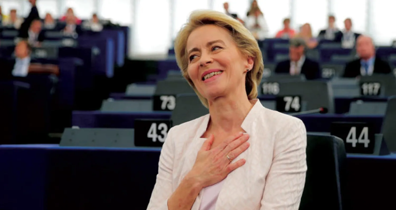 فون دير لاين عقب نتيجة التصويت في البرلمان الأوروبي بستراسبورغ أمس (رويترز)