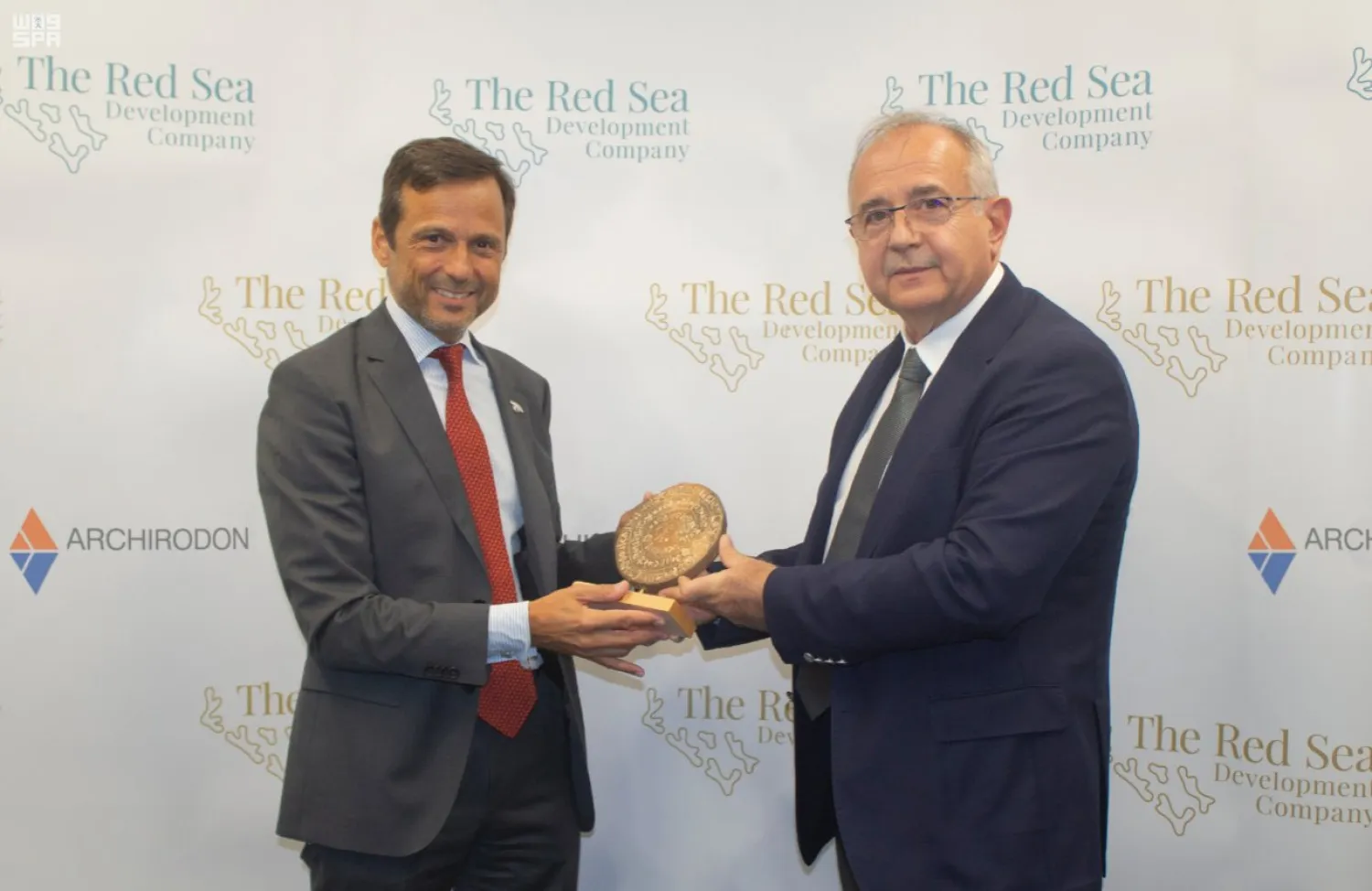 Red Sea Development Company signs contract to build marine infrastructure for Red Sea Project. (SPA)