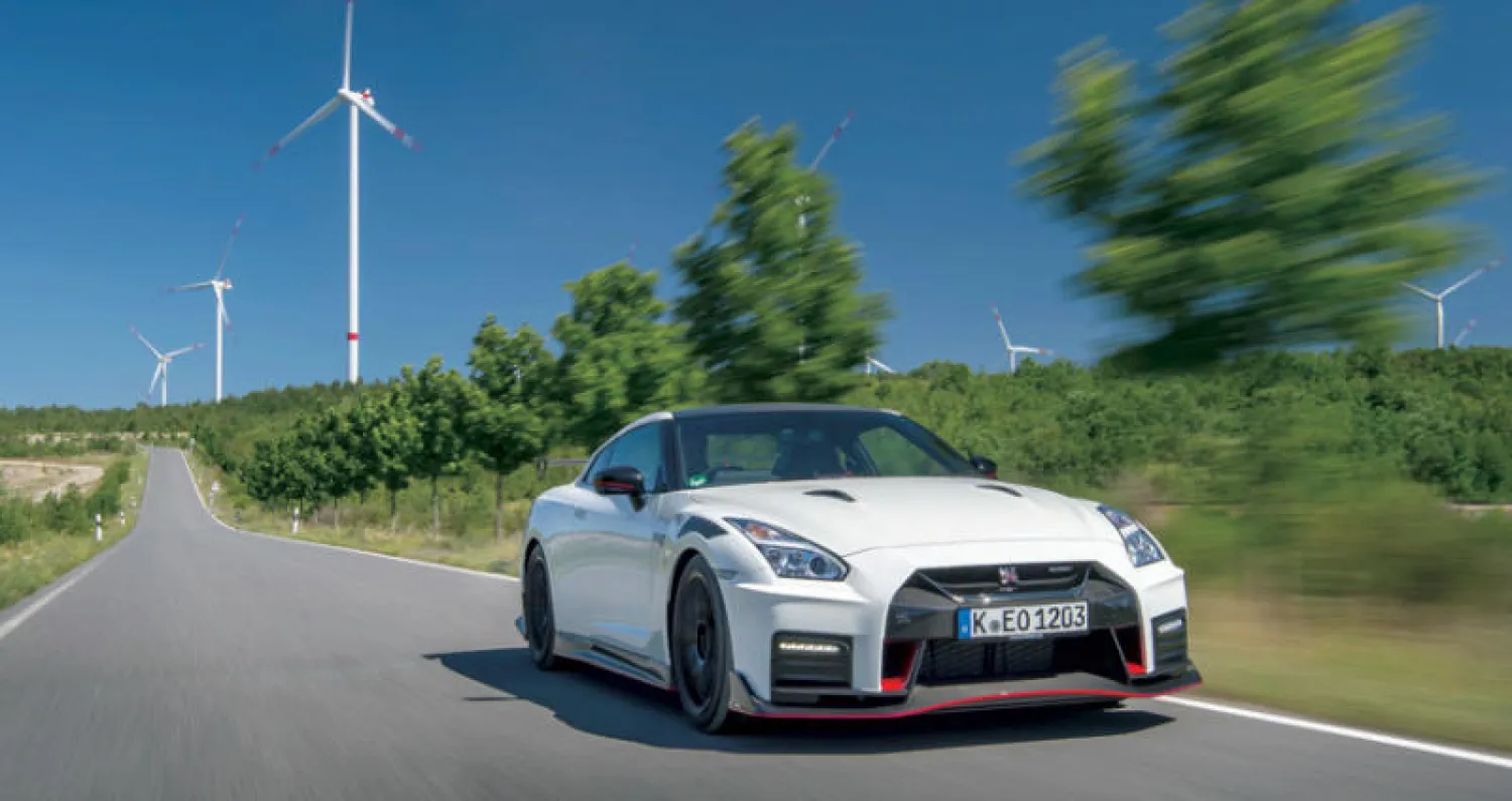 {نيسان جي تي آر نيسمو} الجديدة