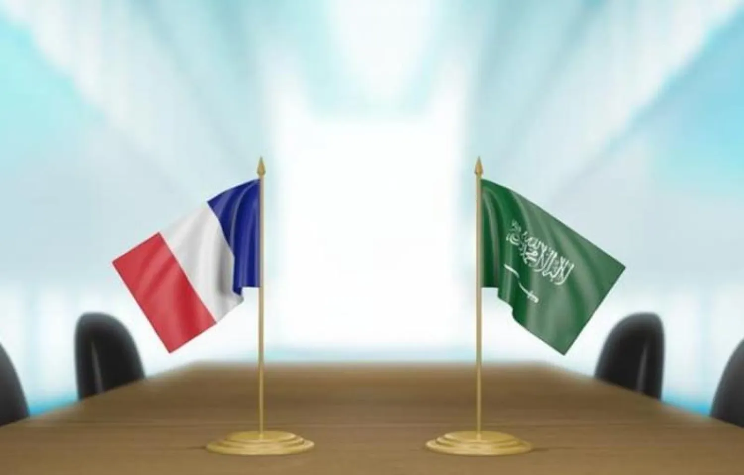 مدينة شيربورغ الفرنسية تشهد الاحتفال بإنزال الزورقين الأول والثاني لمشروع الزوارق السريعة (الشرق الأوسط)