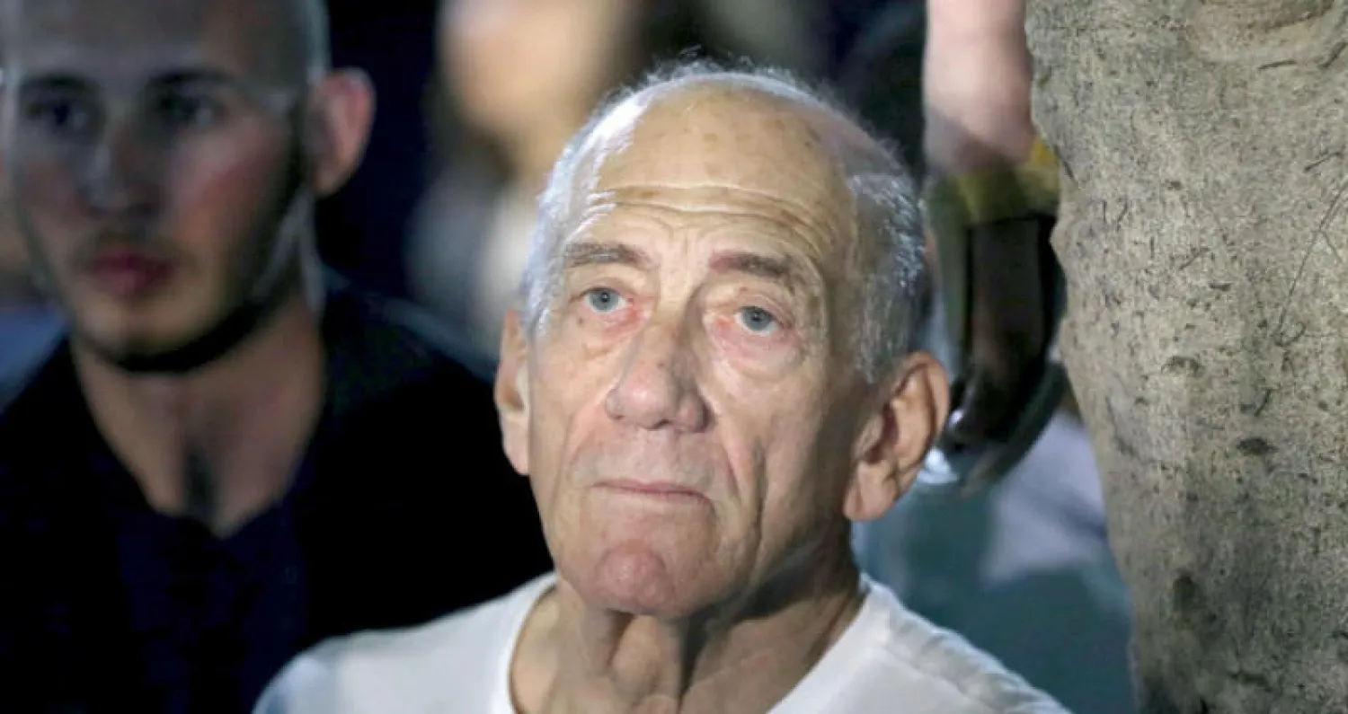 رئيس الوزراء الإسرائيلي الأسبق إيهود أولمرت (إ.ب.أ)