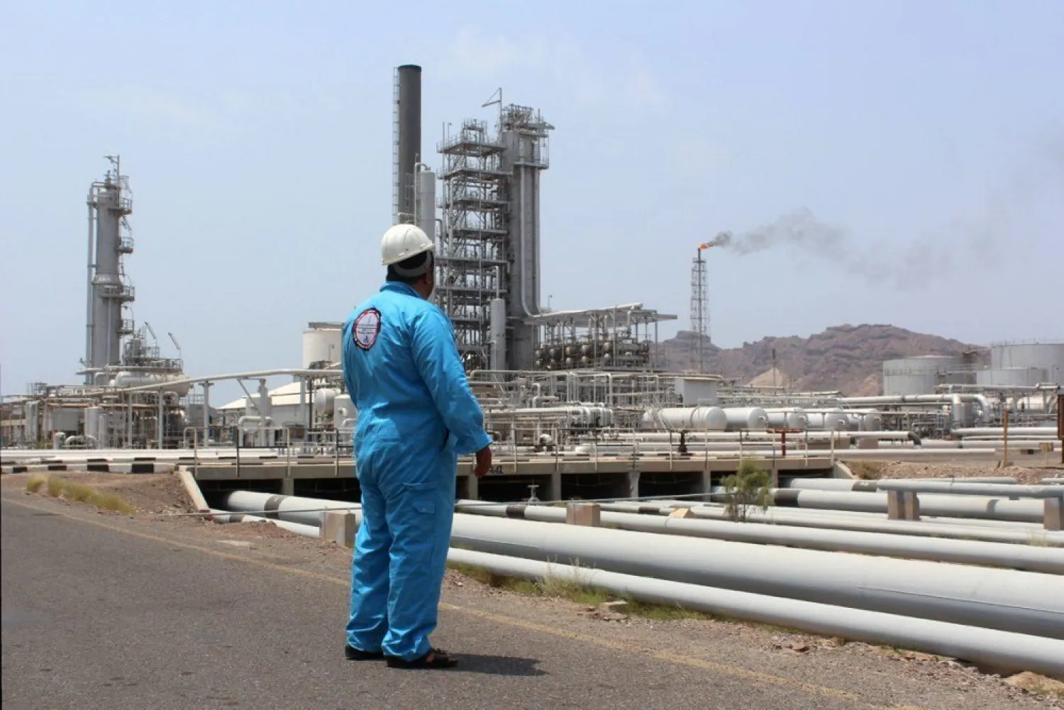 A Yemeni oil worker looks out at the Aden oil refinery after it was reactivated on September 5, 2016. (Getty Images)