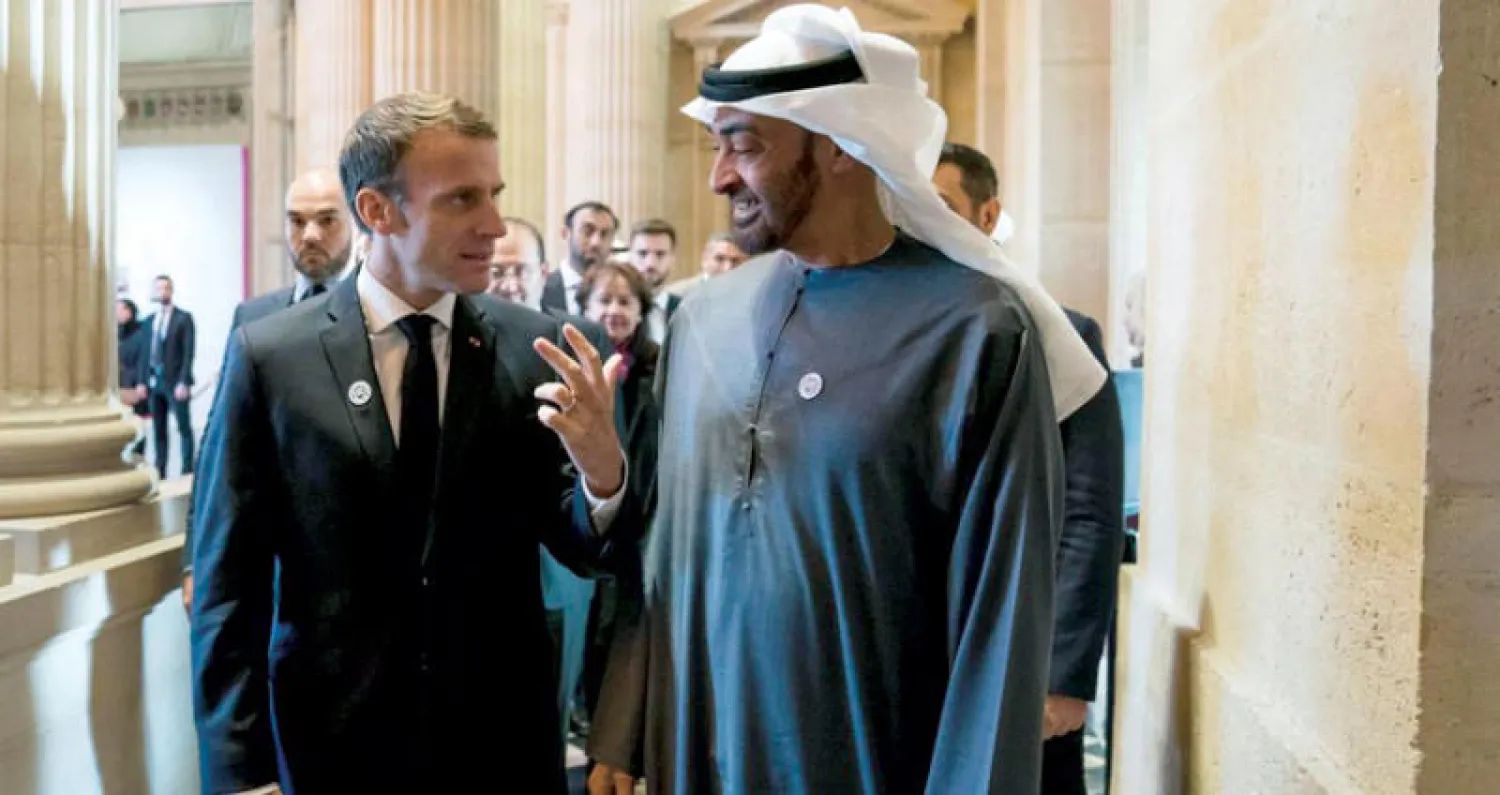 الرئيس الفرنسي ايمانويل ماكرون يستقبل ولي عهد أبوظبي الشيخ محمد بن زايد في باريس نوفمبر الماضي (وام)