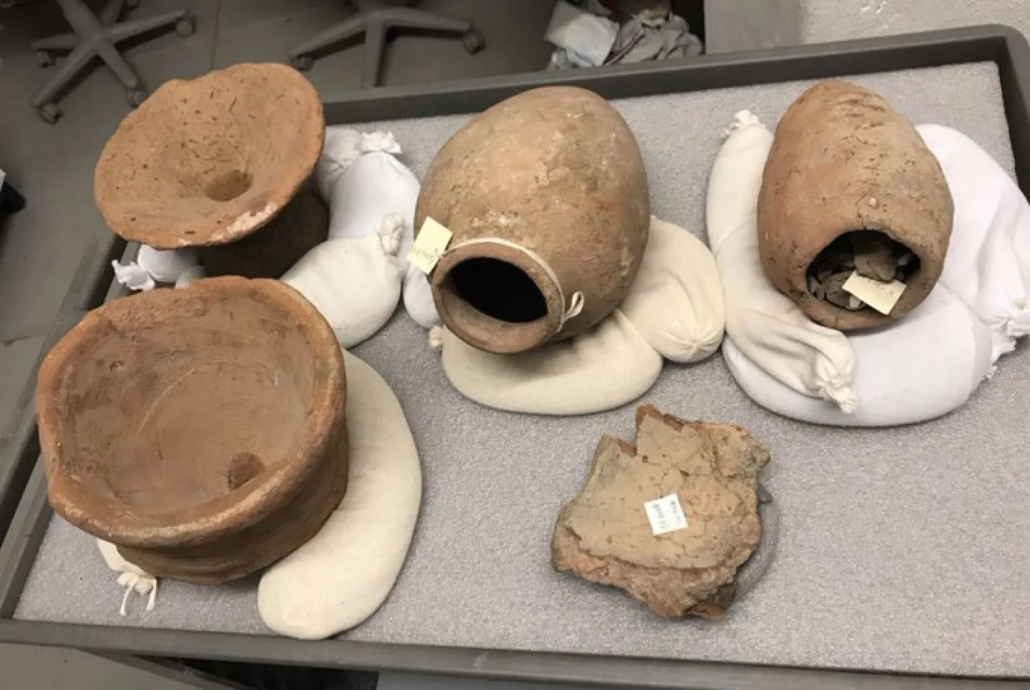 Photo of ancient Egyptian pottery published by Seamus Blackley on his Twitter account