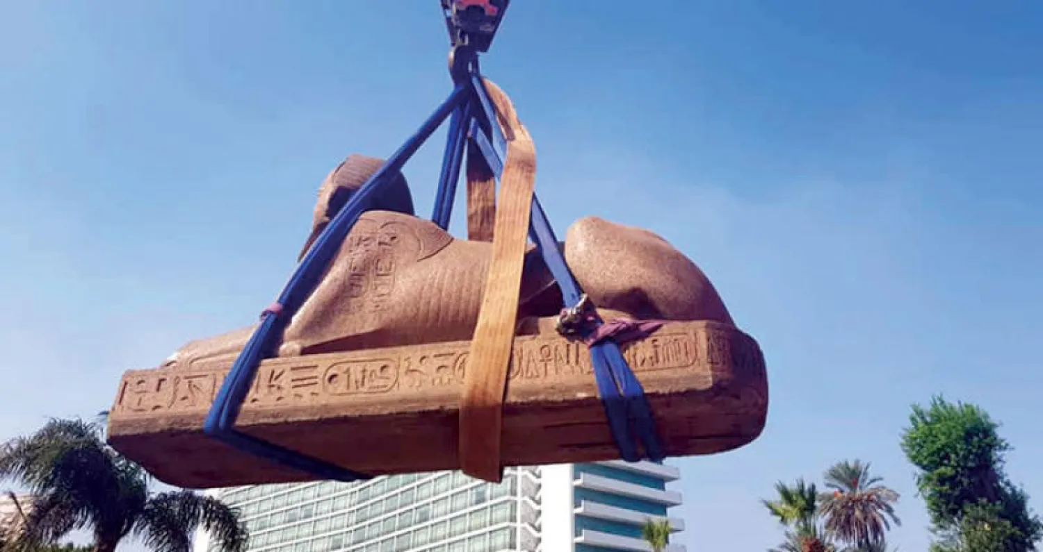 تمثال للملك رمسيس الثاني في هيئة أبو الهول (وزارة الآثار المصرية)