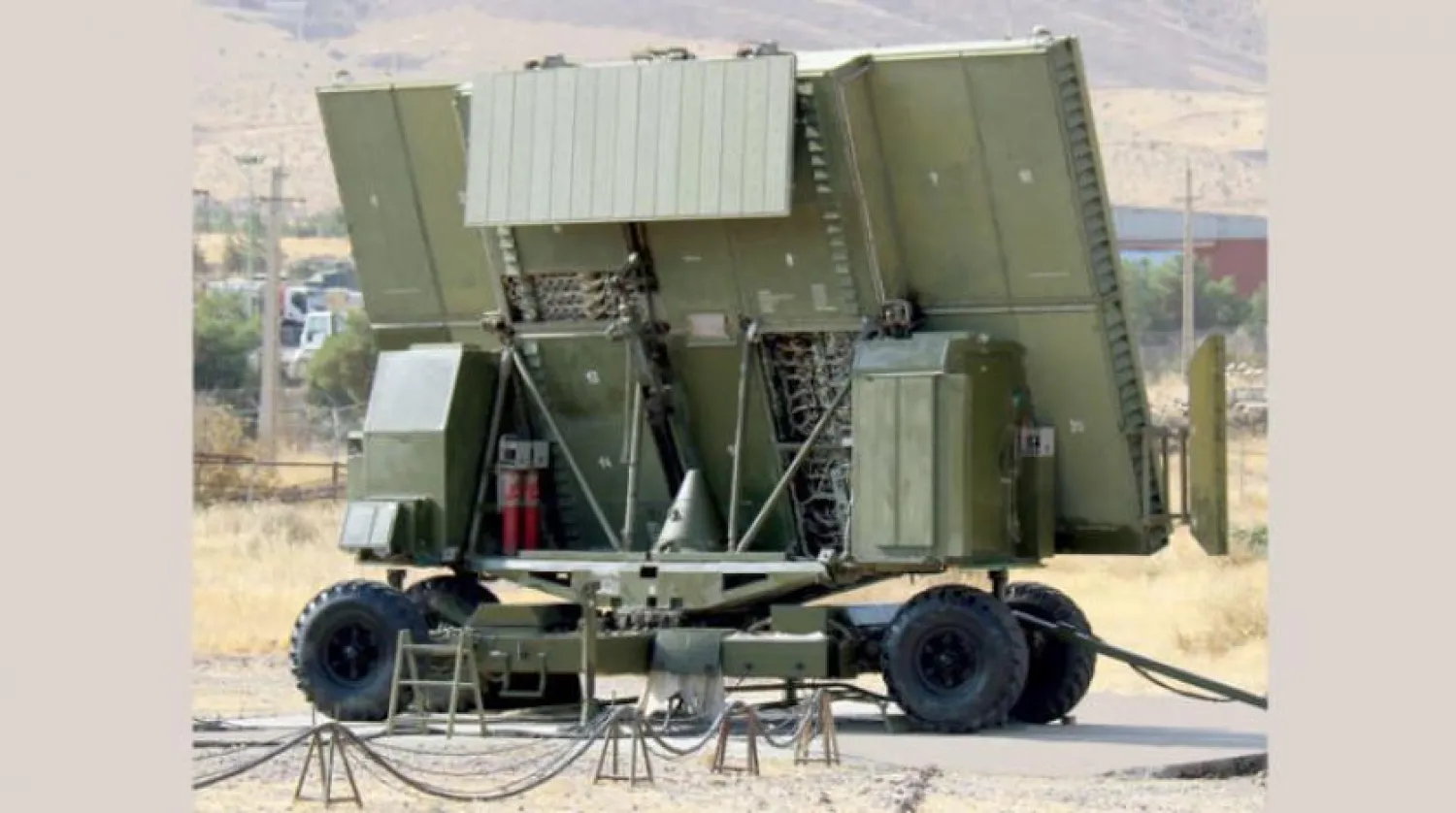 İran dün yeni hava savunma sisteminin bir parçası olan “Falak”ı dün duyurdu (AFP)