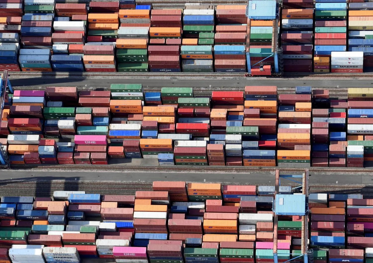 Aerial view of containers at a loading terminal in the port of Hamburg, Germany August 1, 2018. REUTERS/Fabian Bimmer