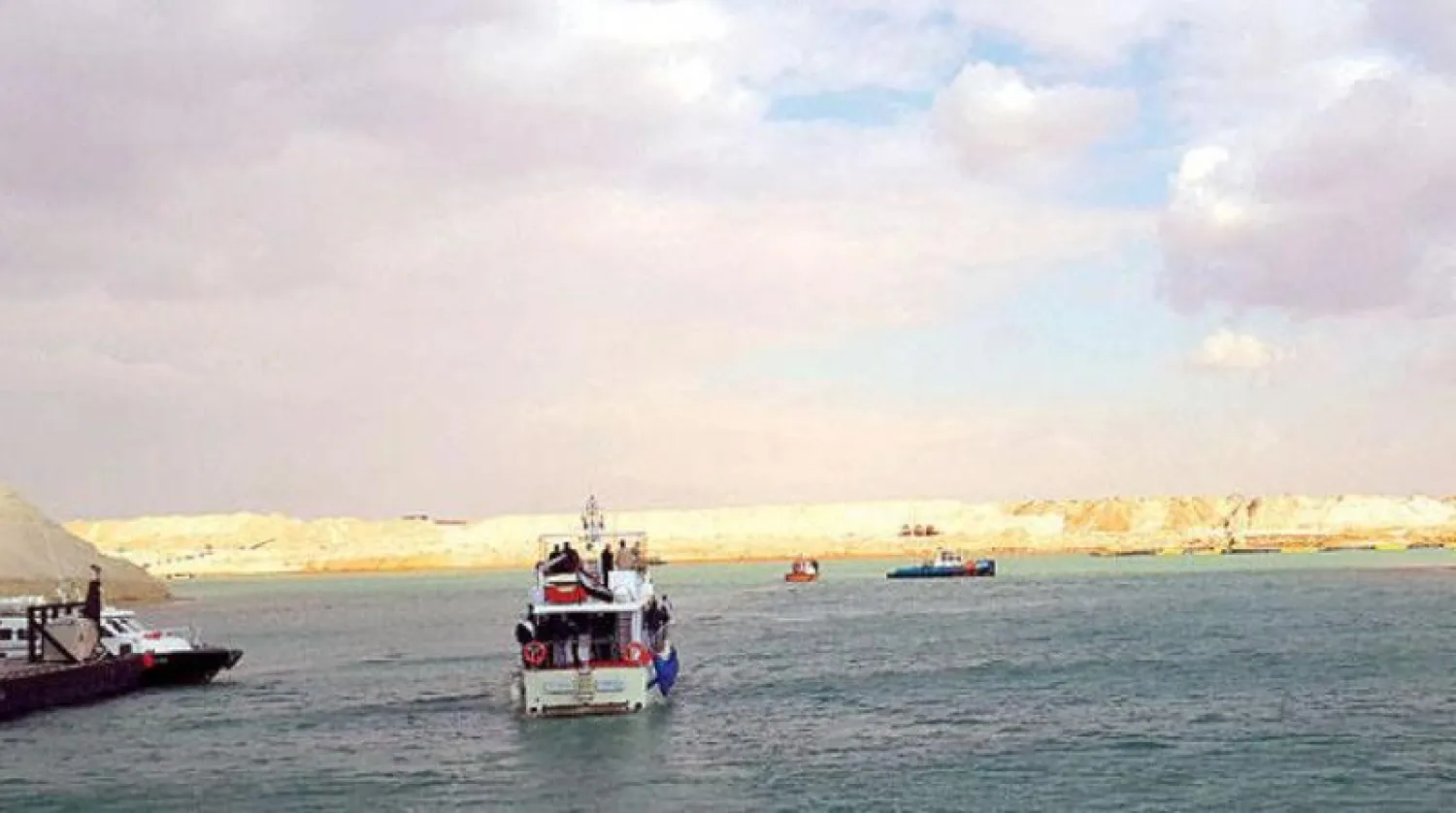 ممر مائي من القناة القديمة إلى القناة الجديدة (أرشيفية - الشرق الأوسط)