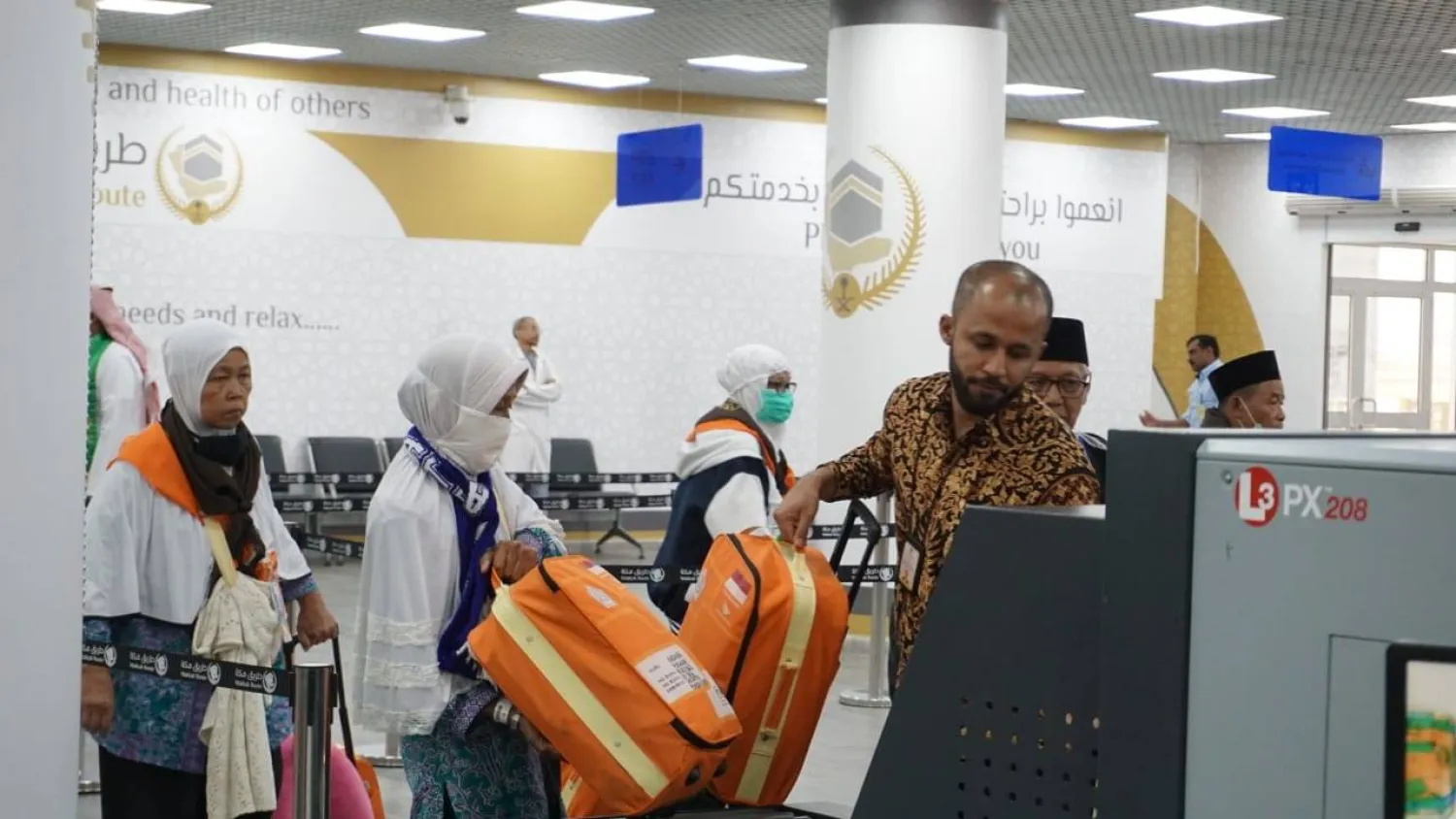 Indonesian pilgrims in Madinah airport (SPA)
