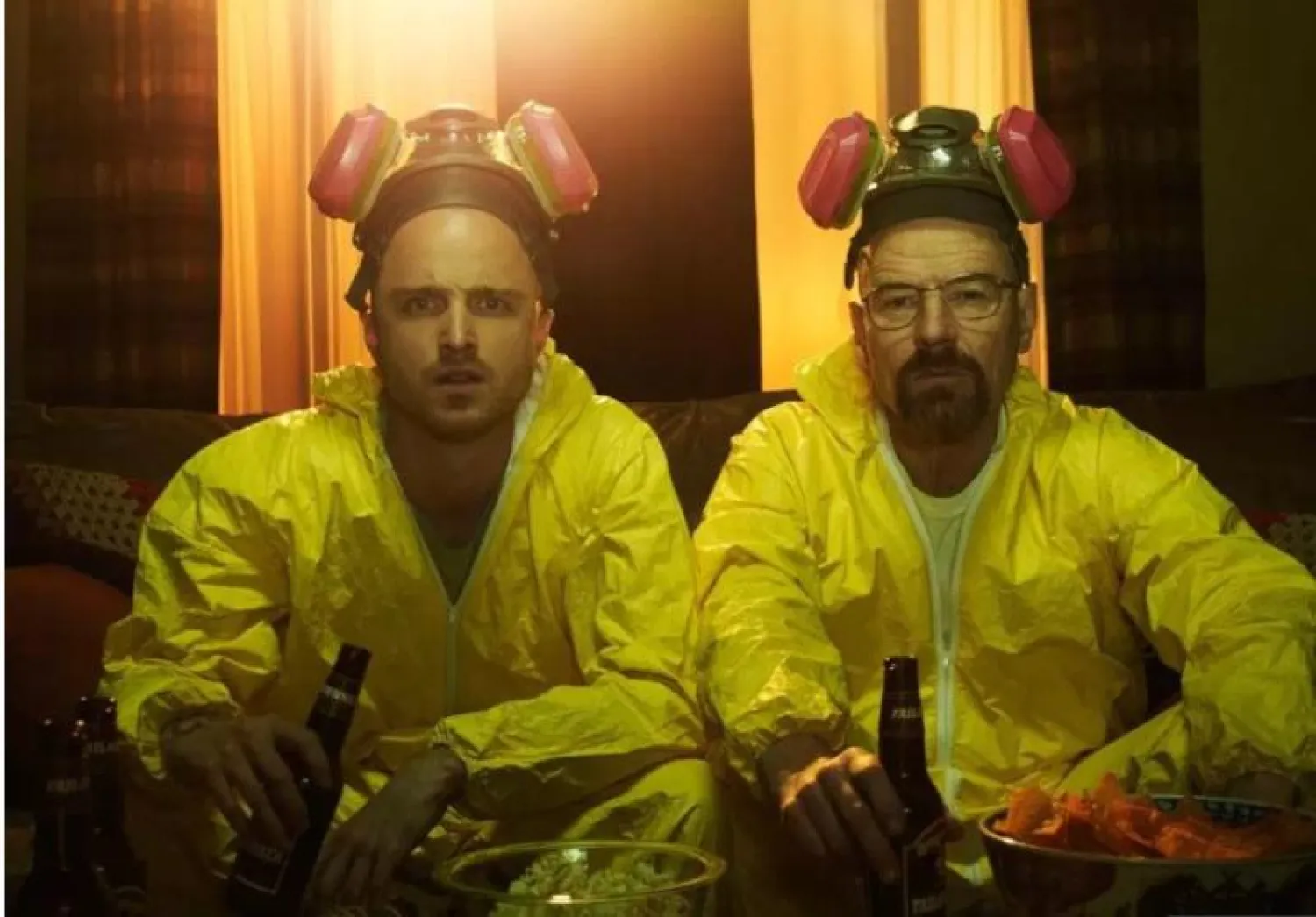الشخصيتان وايت وجيسي من مسلسل «بريكينغ باد» (يوتيوب)