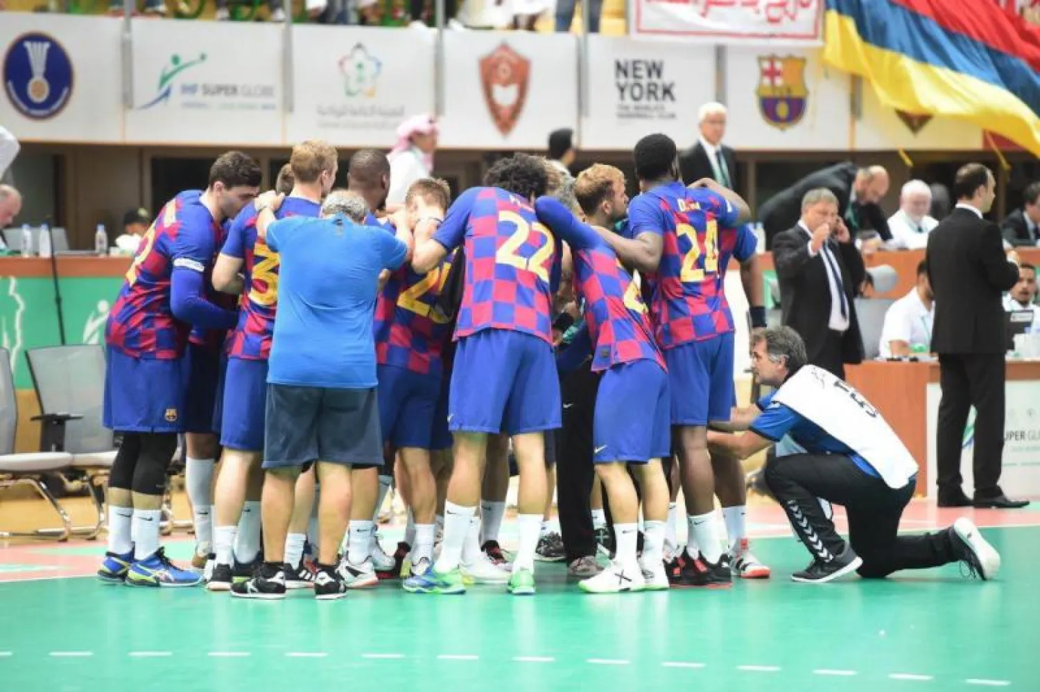 برشلونة يُقصي الوحدة السعودي ويتأهل لنهائي العالم لكرة اليد