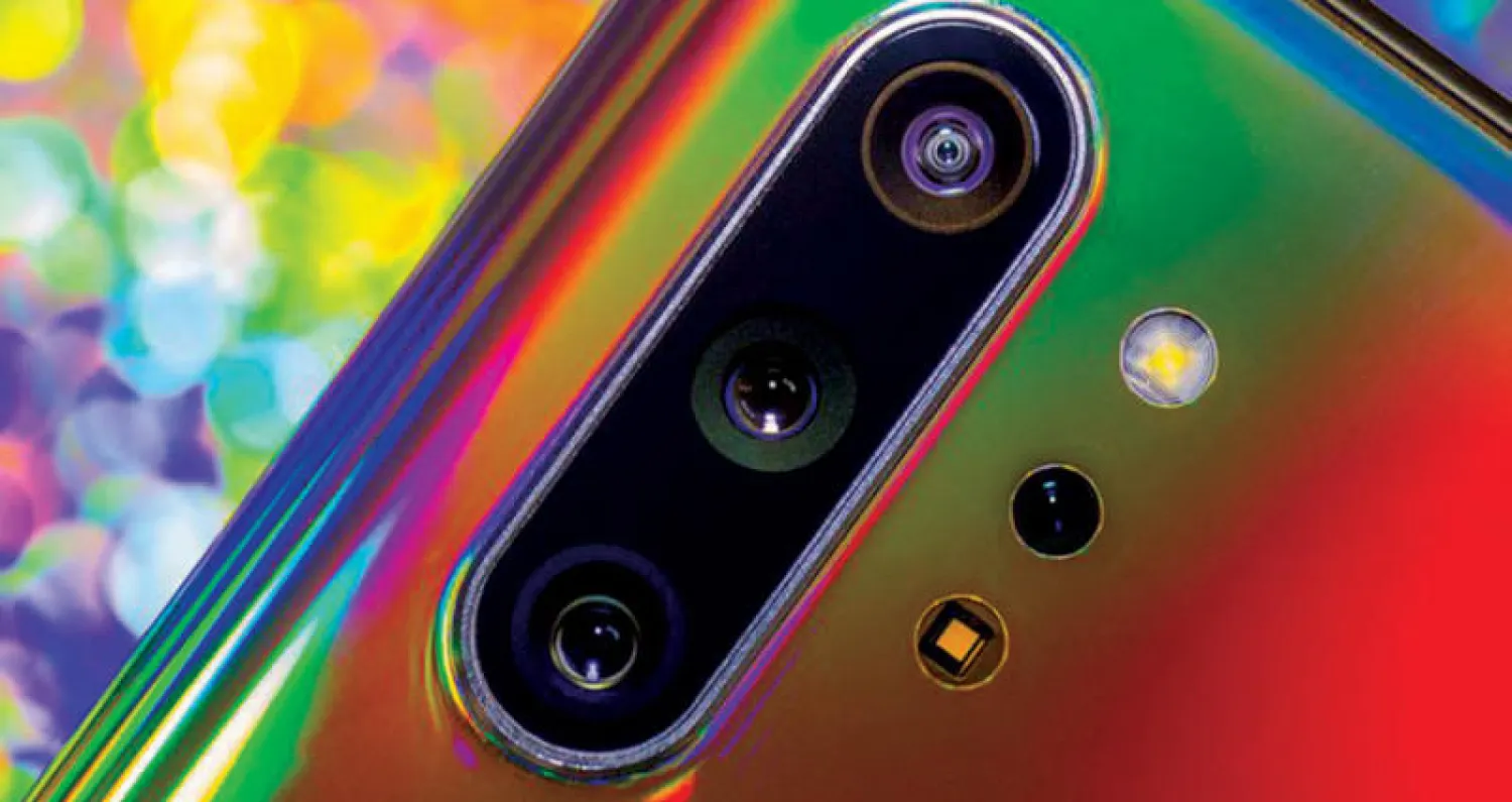 قدرات كبرى في التصوير والاتصالات في «غالاكسي نوت 10 +»