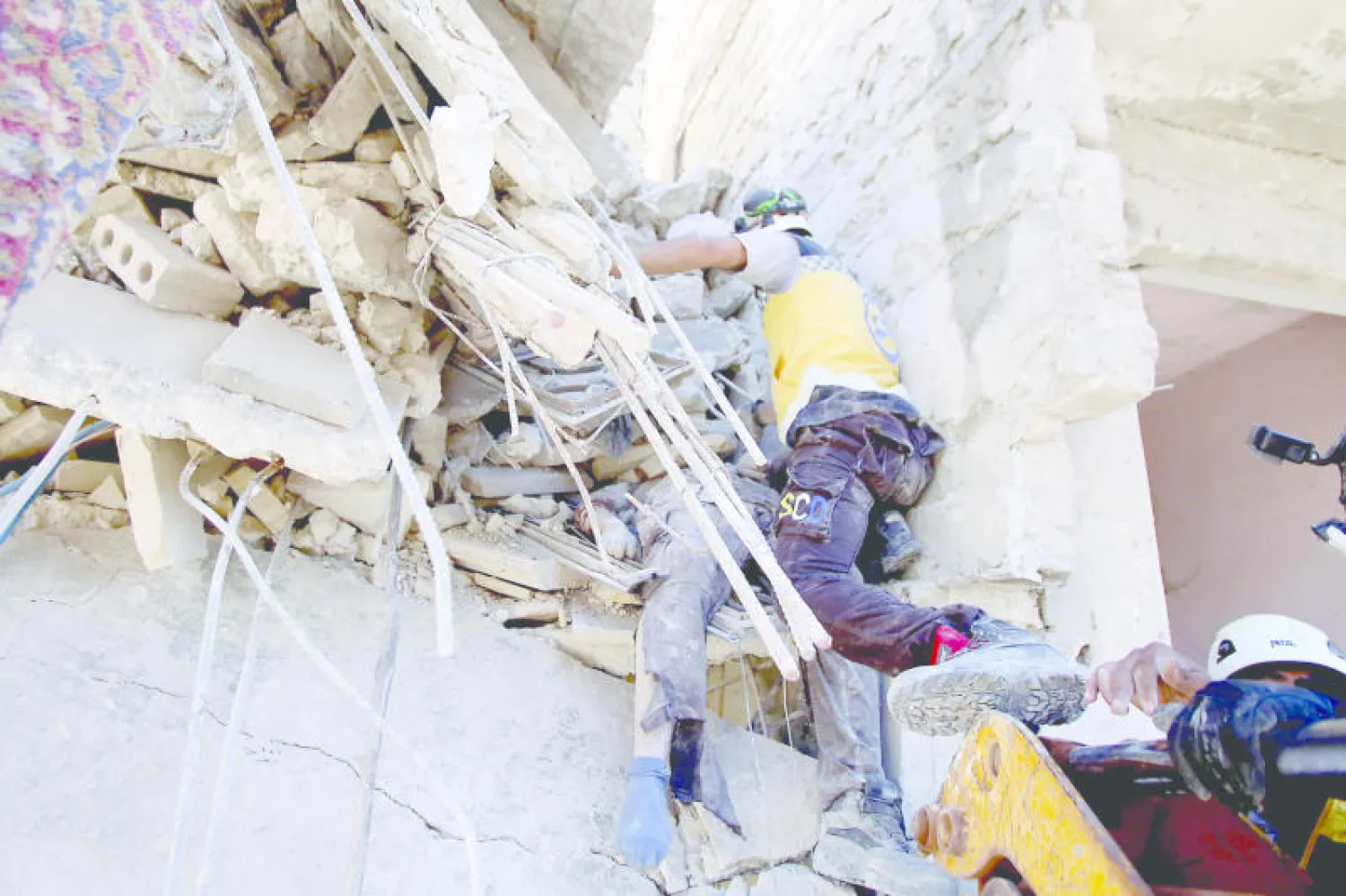 مقتل 267 مدنياً بينهم إعلامي وكادر طبي ودفاع مدني في سوريا