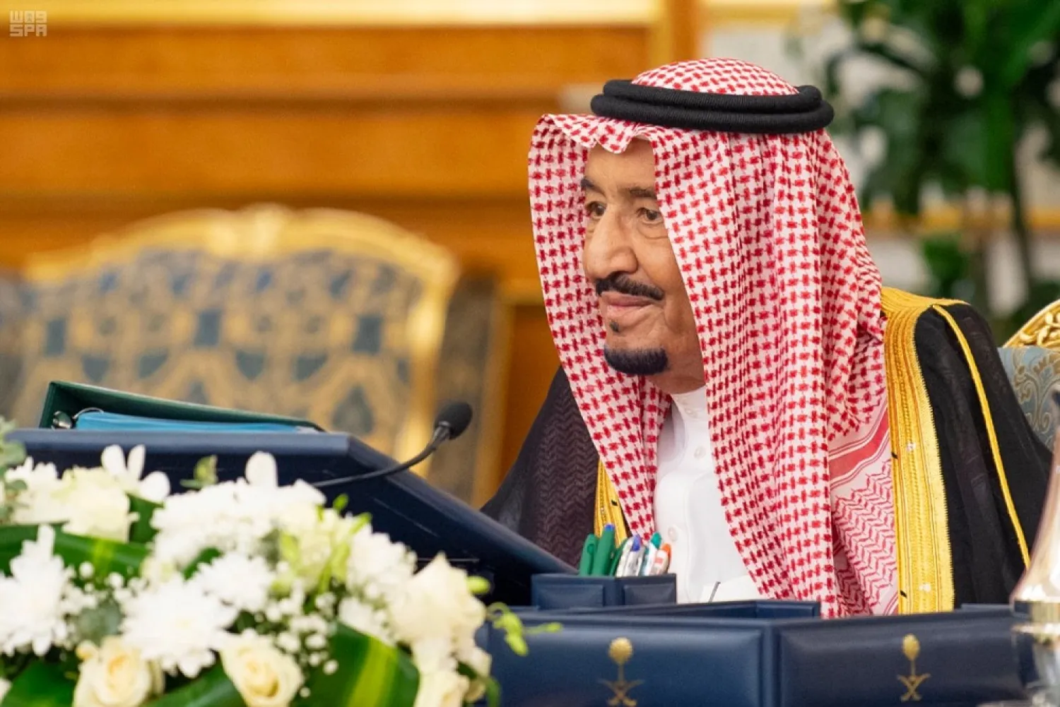 Custodian of the Two Holy Mosques King Salman bin Abdulaziz chairs a cabinet meeting in Jeddah. (SPA)