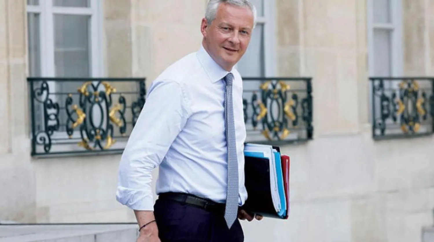 Fransa Ekonomi Bakanı Bruno Le Maire geçtiğimiz hafta Elysee Sarayı’ndaki bir toplantıdan çıkarken (AFP)