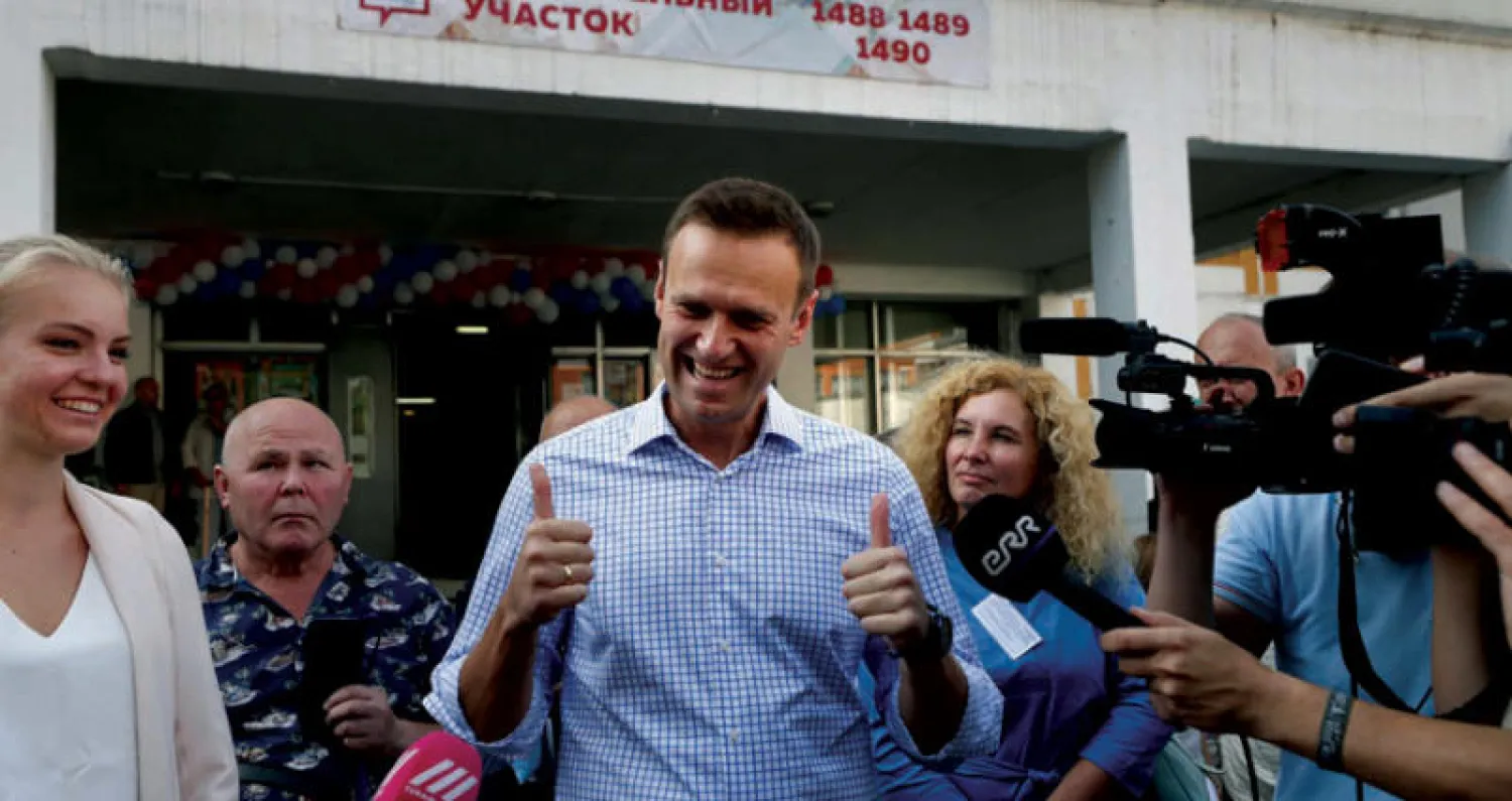 المعارض الروسي نافالني عقب تصويته في انتخابات موسكو المحلية أول من أمس (إ.ب.أ)