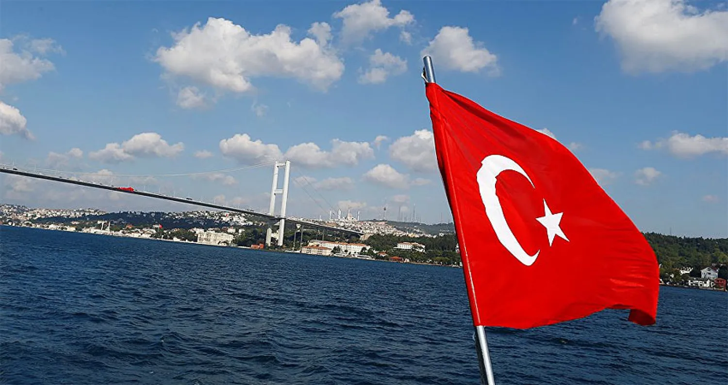 تراجع السندات التركية وهبوط الليرة بعد تلويح واشنطن مجدداً بالعقوبات