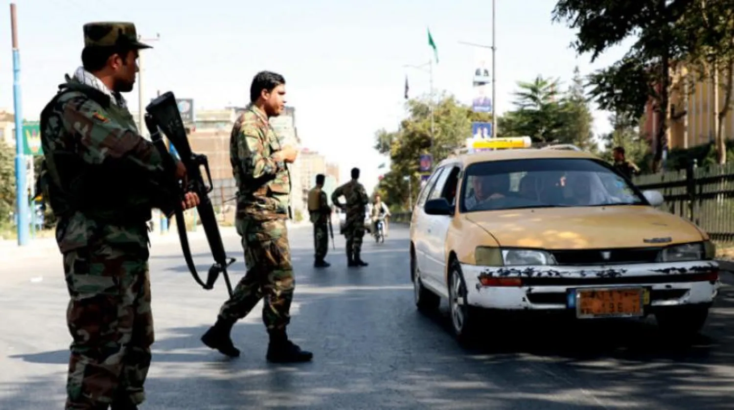 10 Eylül’de başkent Kabil’deki bir kontrol noktasında bulunan Afgan askerler (Reuters)