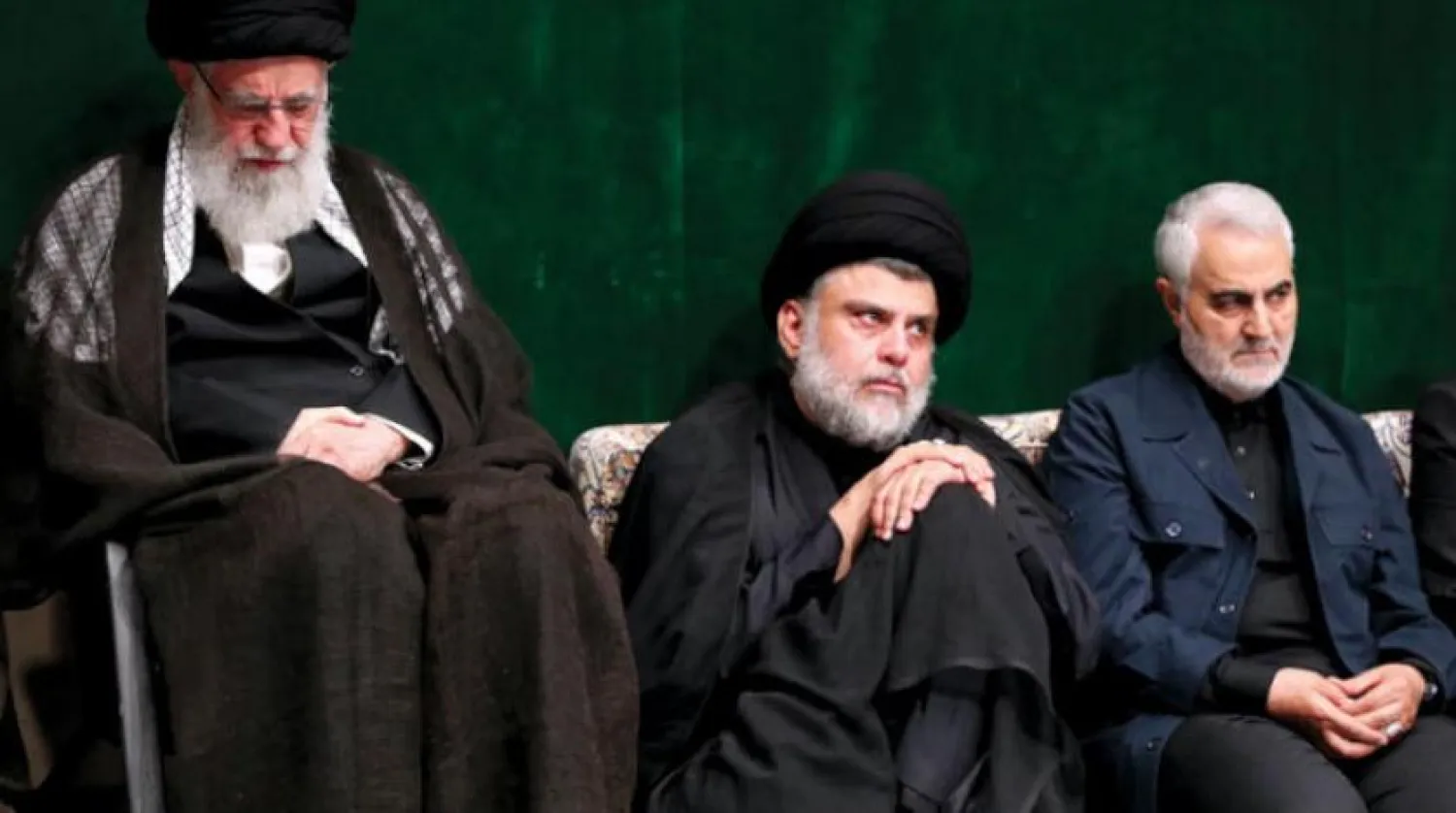 Sadr, Süleymani ve Hamaney arasında oturuyor (İran’ın dini lideri Ali Hamaney’in resmi sitesi)