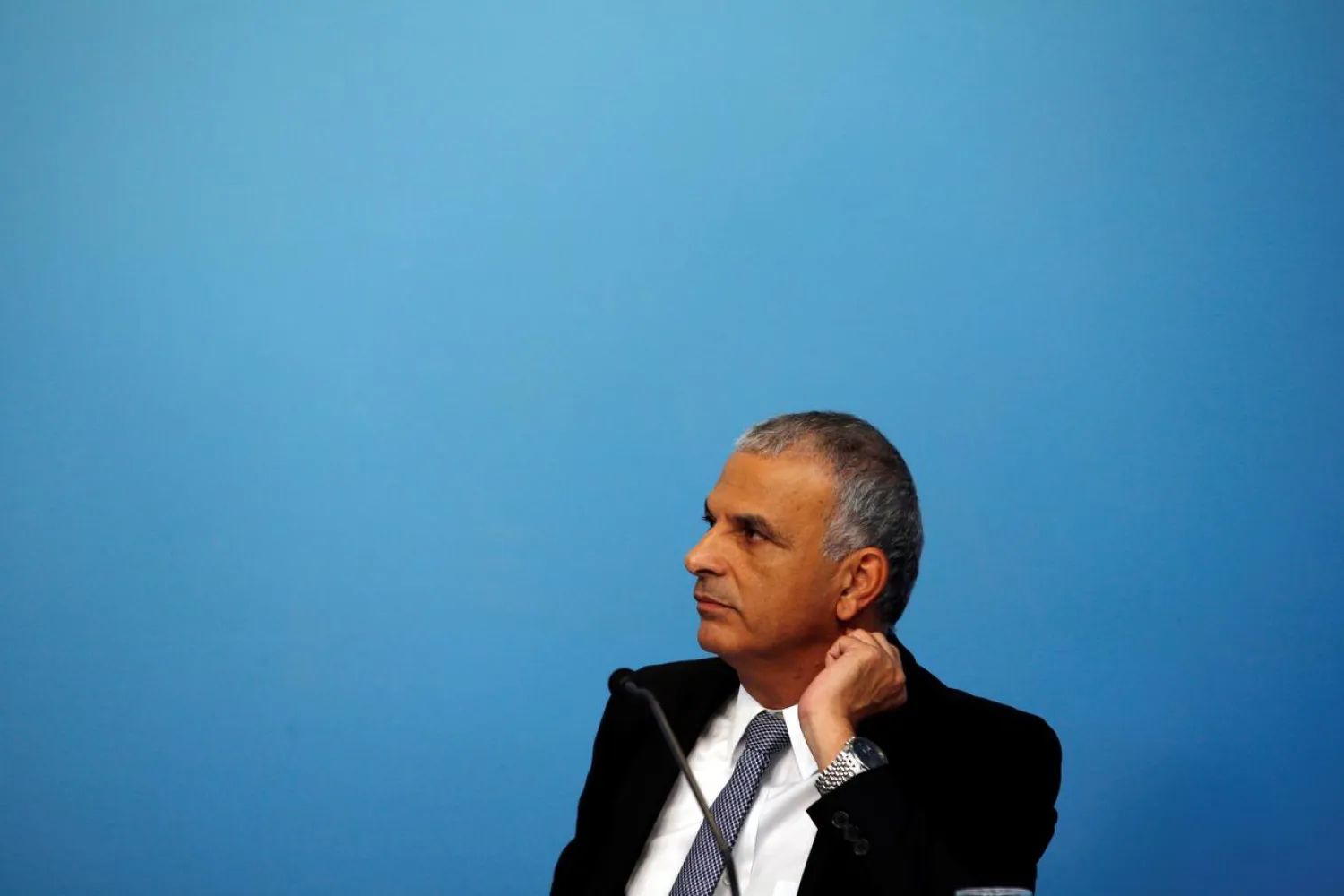 FILE PHOTO: Israeli Finance Minister Moshe Kahlon attends a news conference with Prime Minister Benjamin Netanyahu, in Jerusalem October 9, 2018. REUTERS/Ronen Zvulun