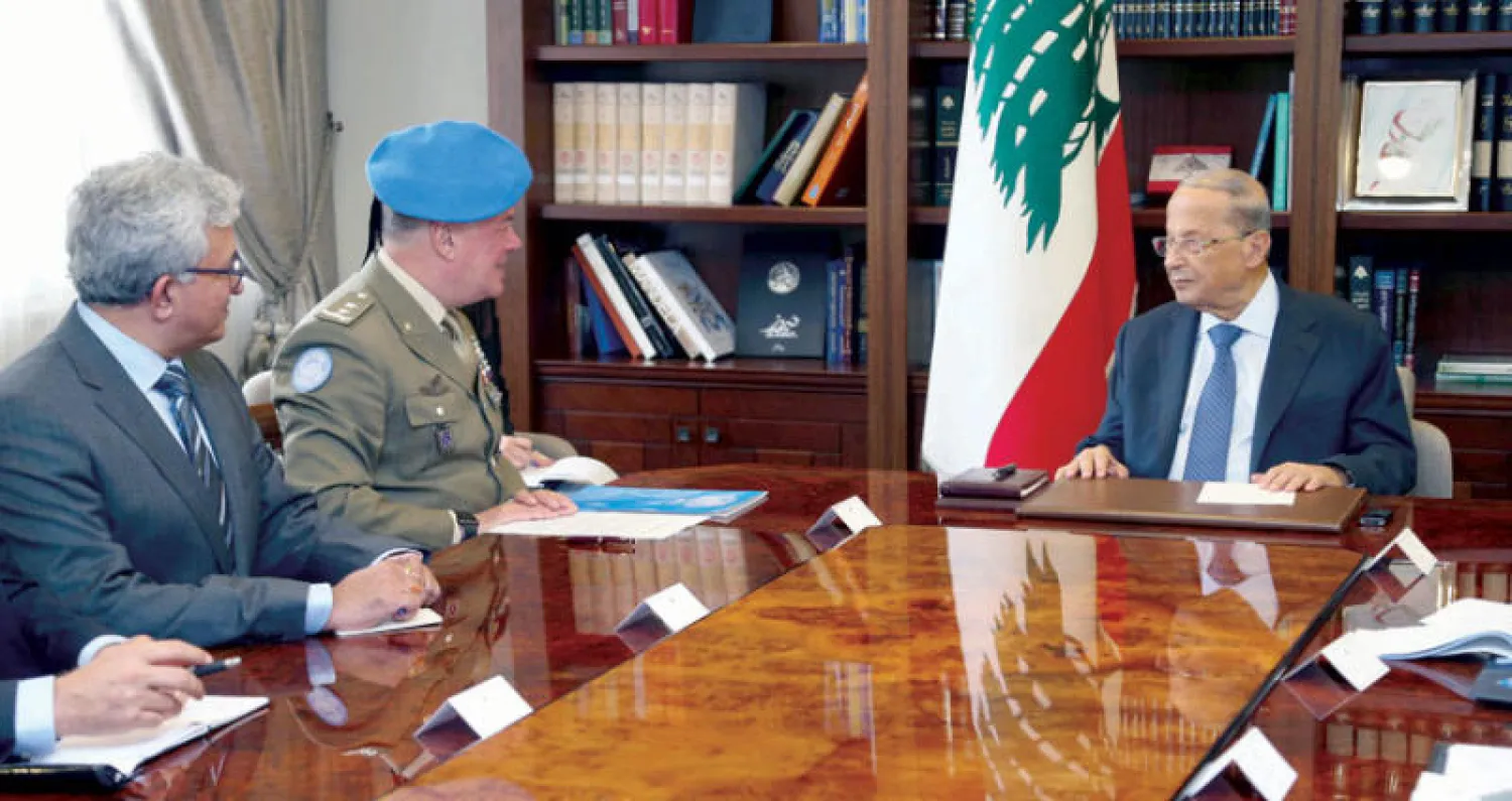 الرئيس ميشال عون مستقبلاً قائد «اليونيفيل» أمس (دالاتي ونهرا)