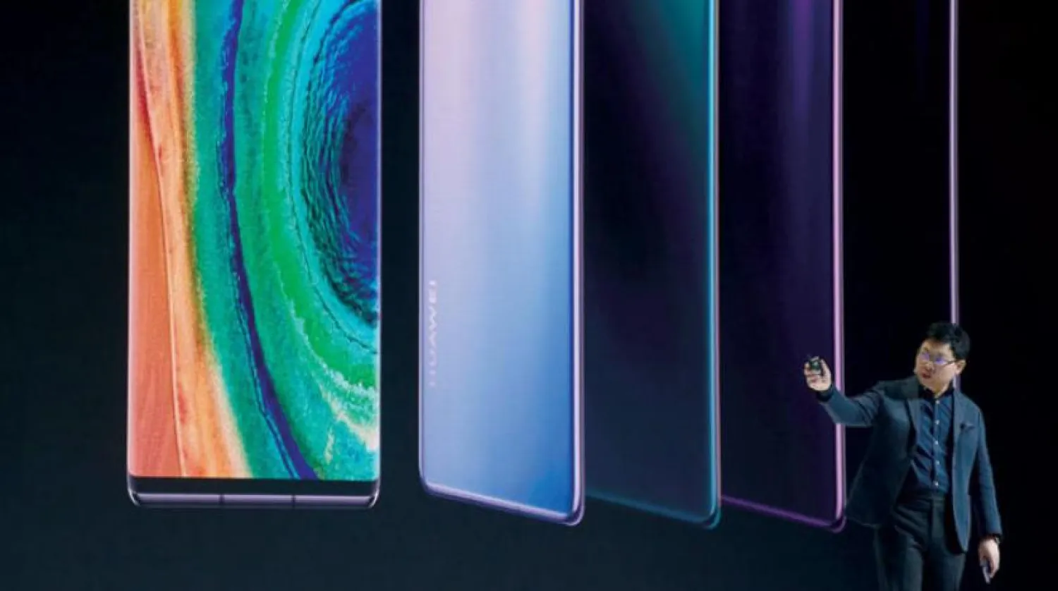 Huawei Tüketici Elektroniği Grubu CEO'su Richard Yu, dün Münih’te yeni telefon serisini tanıttı (AFP)