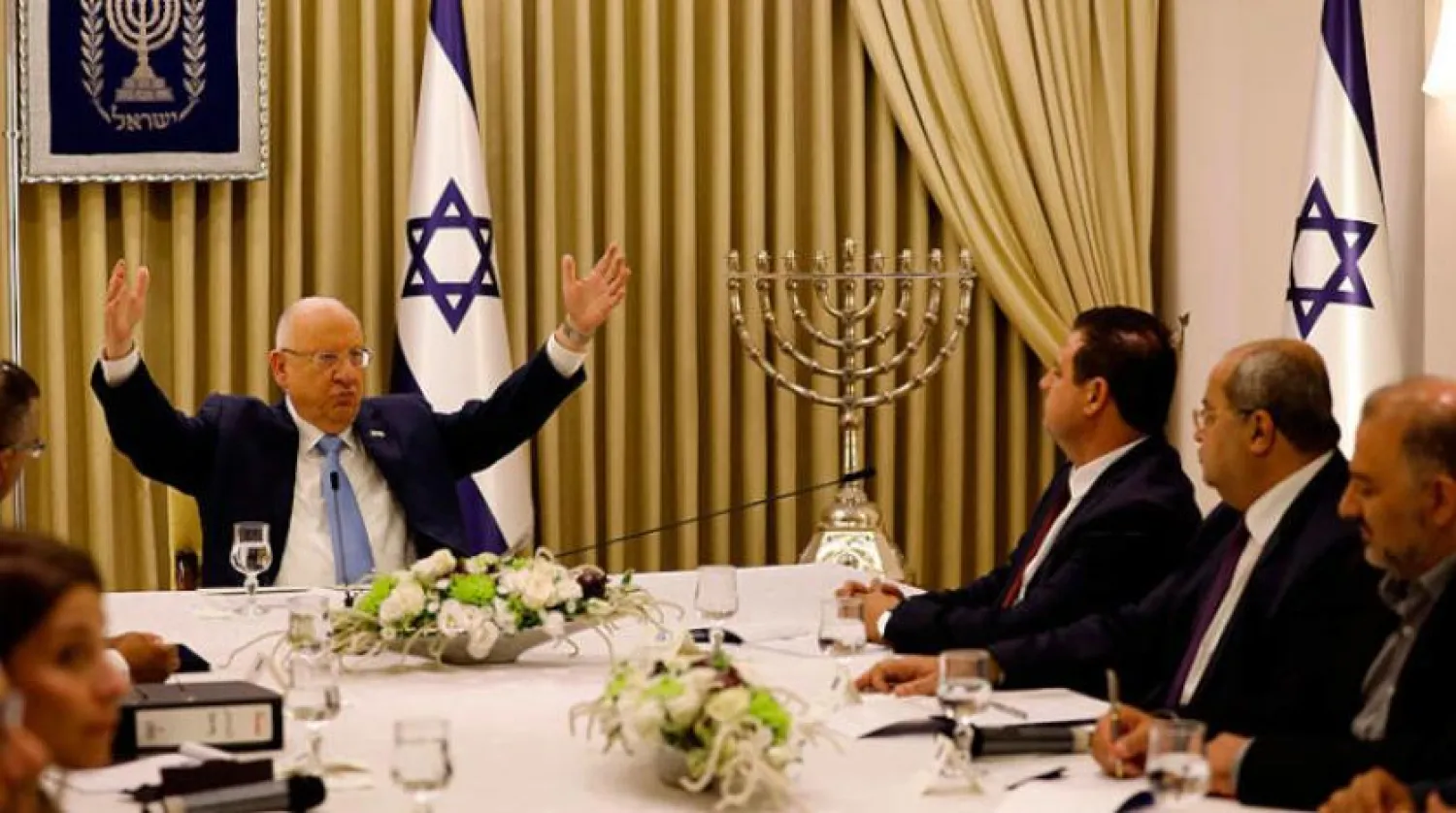 İsrail Devlet Başkanı Reuven Rivlin, hükümeti kurması için Benny Gantz'ı aday gösteren Ortak Arap Listesi Bloku ile görüştü (AFP) 