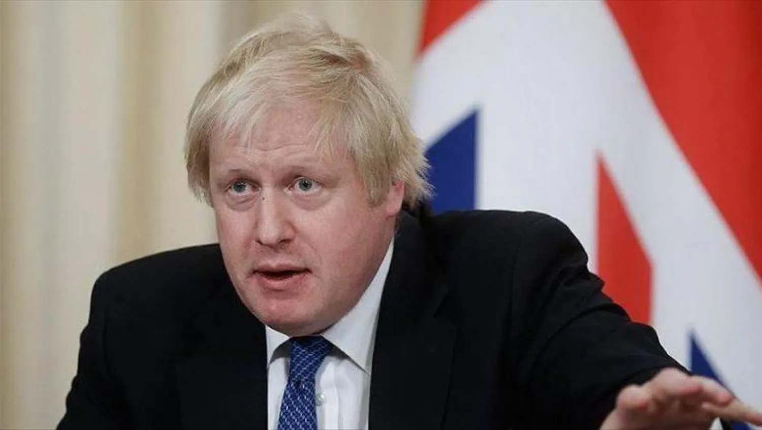 رئيس وزراء بريطانيا يتساءل عن أجور مديري «توماس كوك» بعد الإفلاس