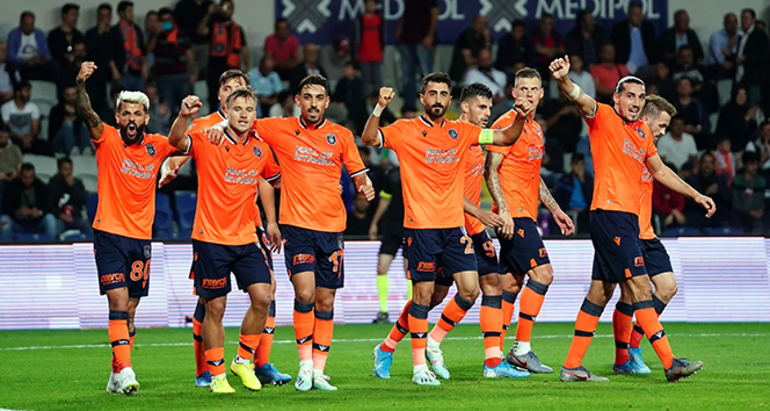 Medipol Başakşehir: 5 - Çaykur Rizespor: 0