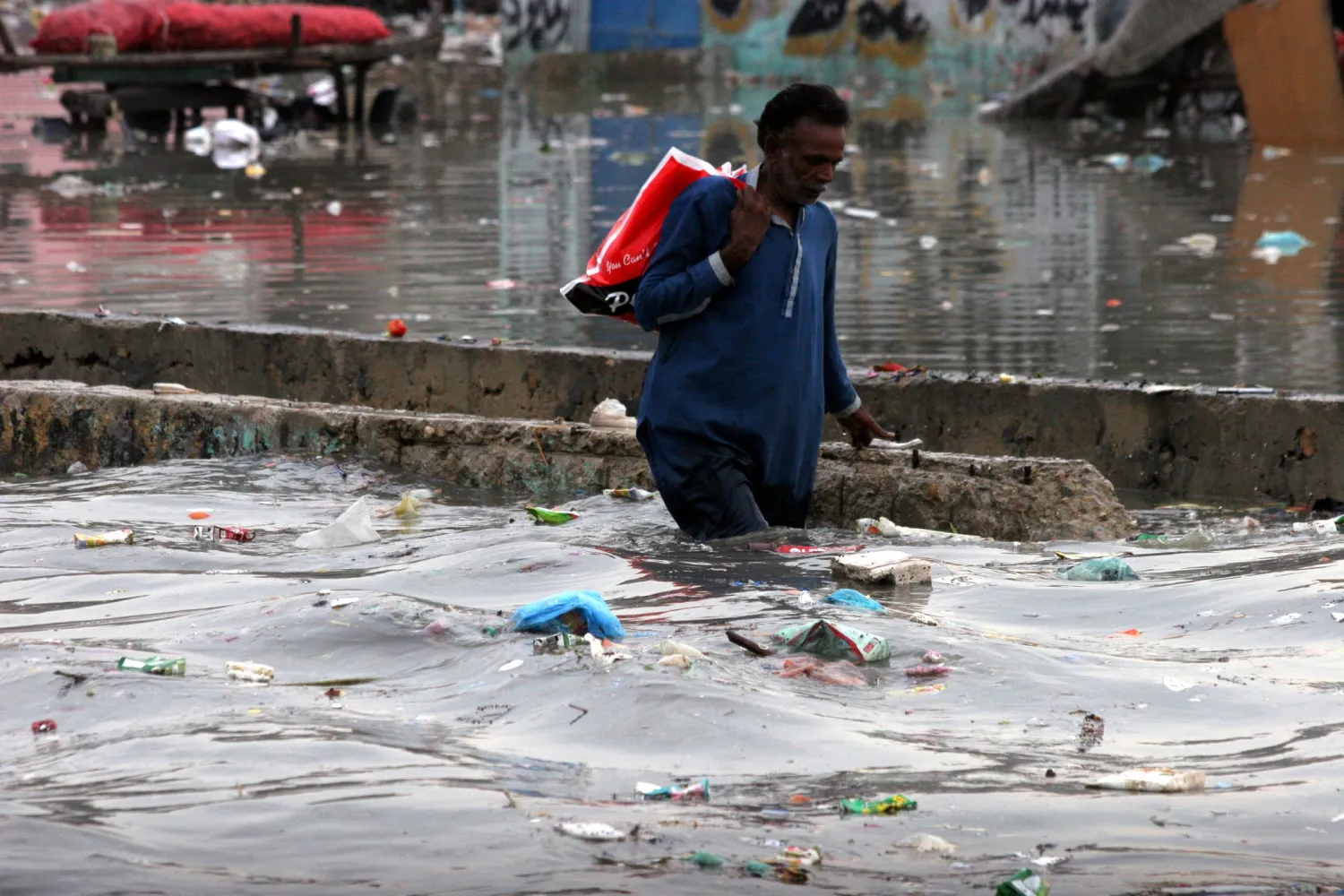 Pakistan’da sel felaketi: 5 ölü