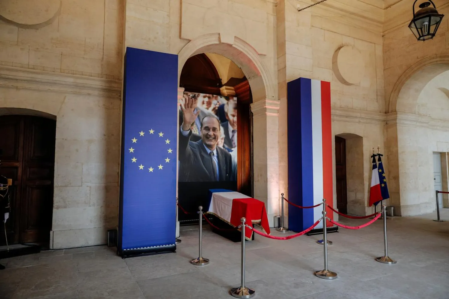 The coffin of late French President Jacques Chirac is seen at the Invalides monument in Paris, France September 29, 2019. REUTERS/Kamil Zihnioglu/Pool