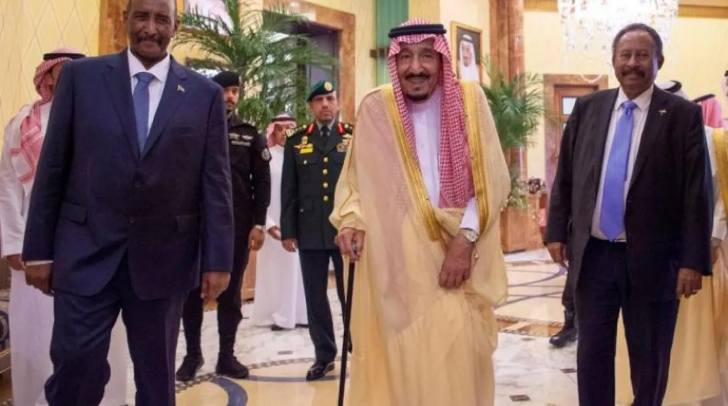 The Saudi King receives Burhan and Hamdok. SPA