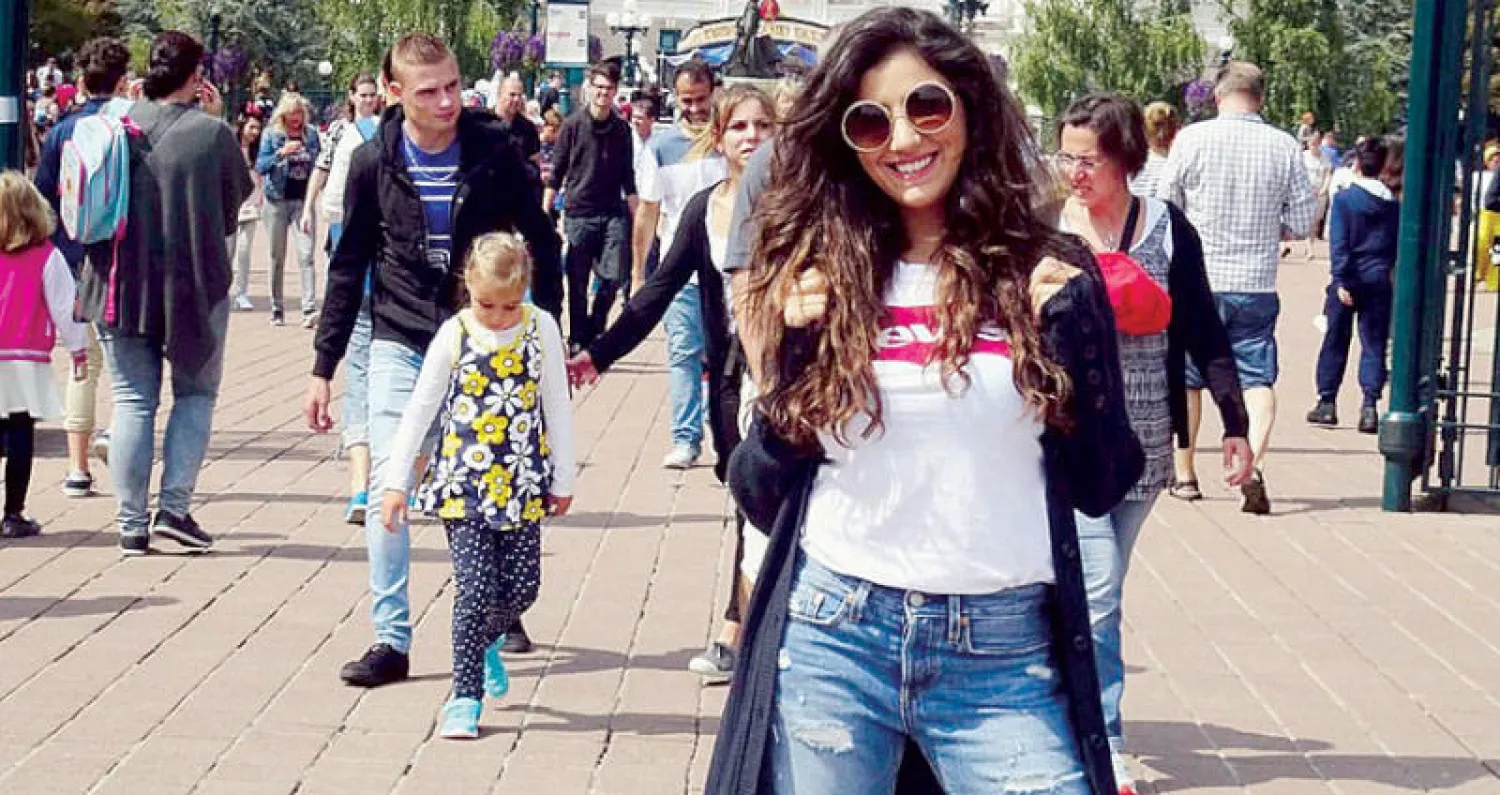 في {ديزني لاند} بباريس