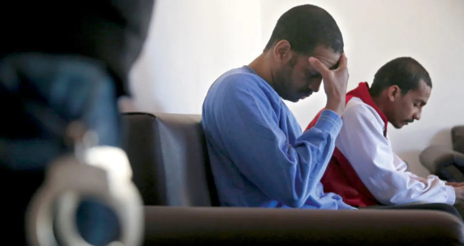 أليكساندا كوتي (يسار) والشافعي الشيخ اللذان ارتبطا بخلية أطلق عليها لقب «البيتلز» كانت مهمتها ذبح الرهائن الغربيين (أ.ب)