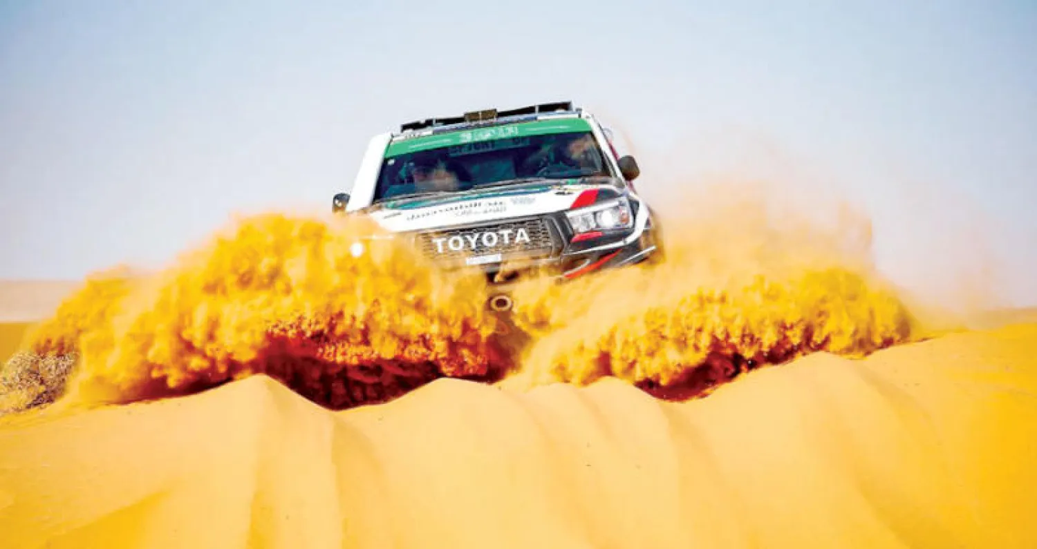 الراجحي خلال مشاركته في رالي المغرب «الشرق الأوسط»