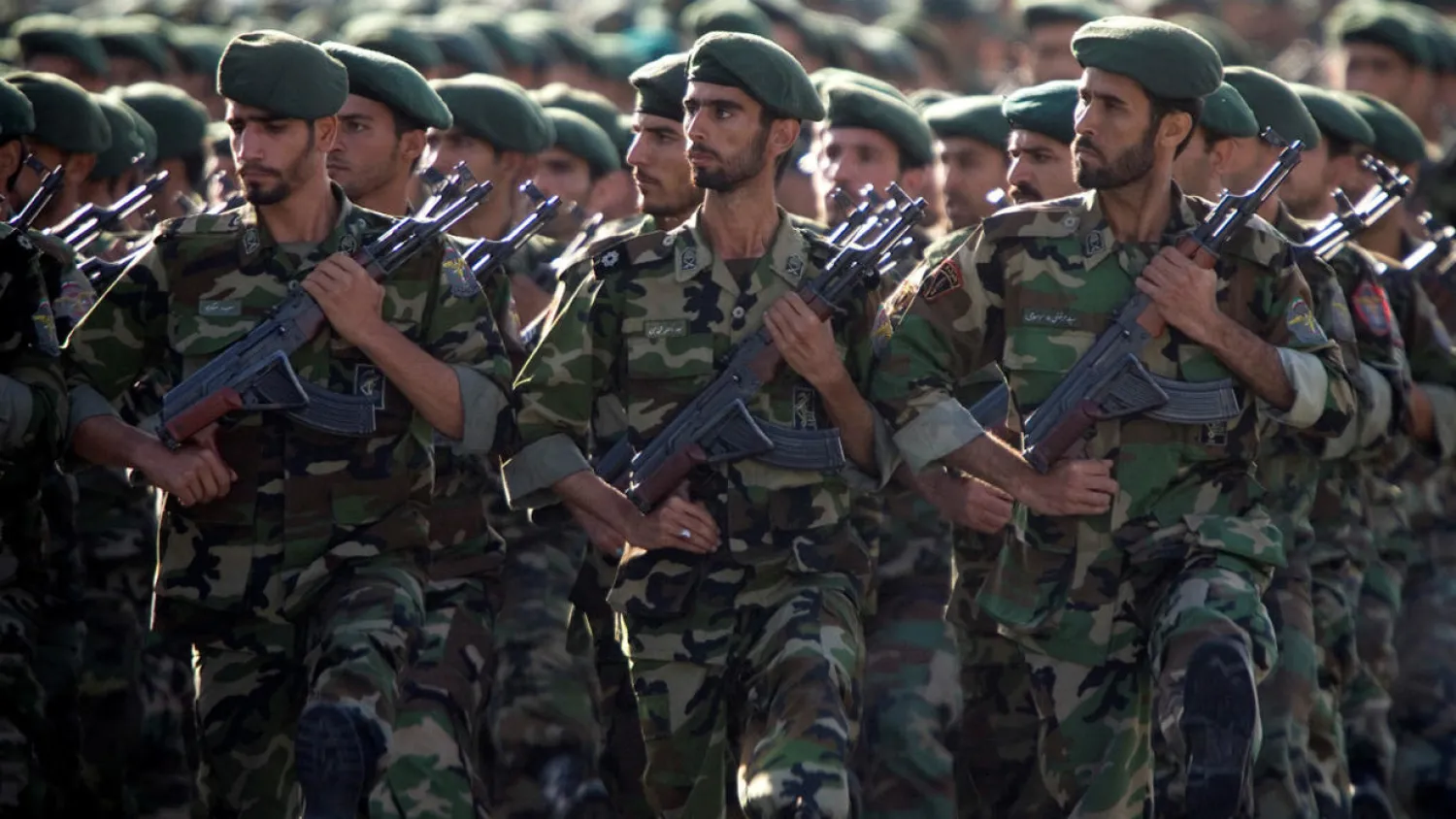Members of Iran's Revolutionary Guards march during a military parade in Tehran, September 22, 2007. (Reuters)