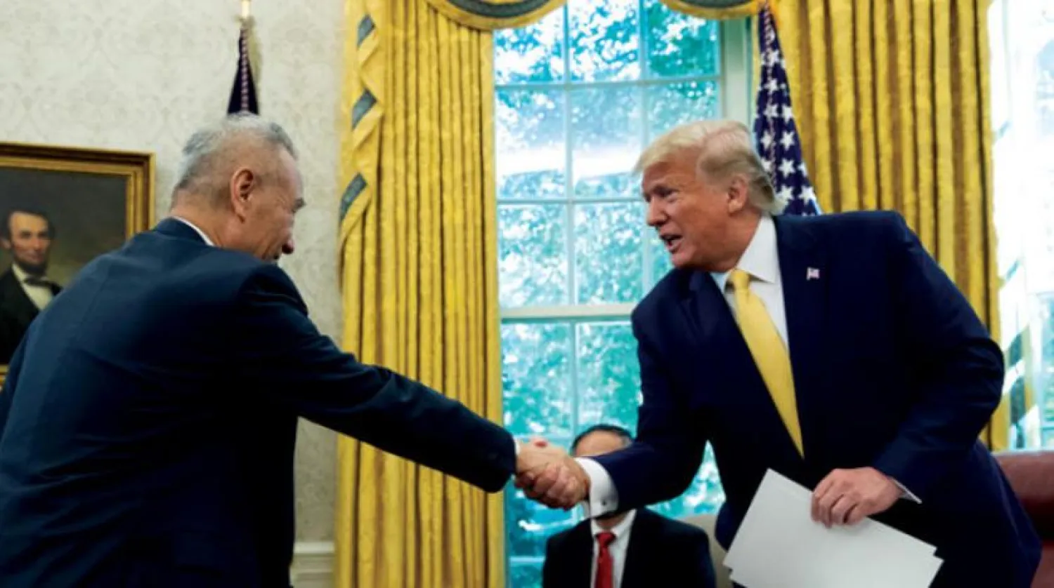 Trump, Cuma günü, Beyaz Saray'da Çin Devlet Başkanı Yardımcısı Liu He ile görüştü (EPA)